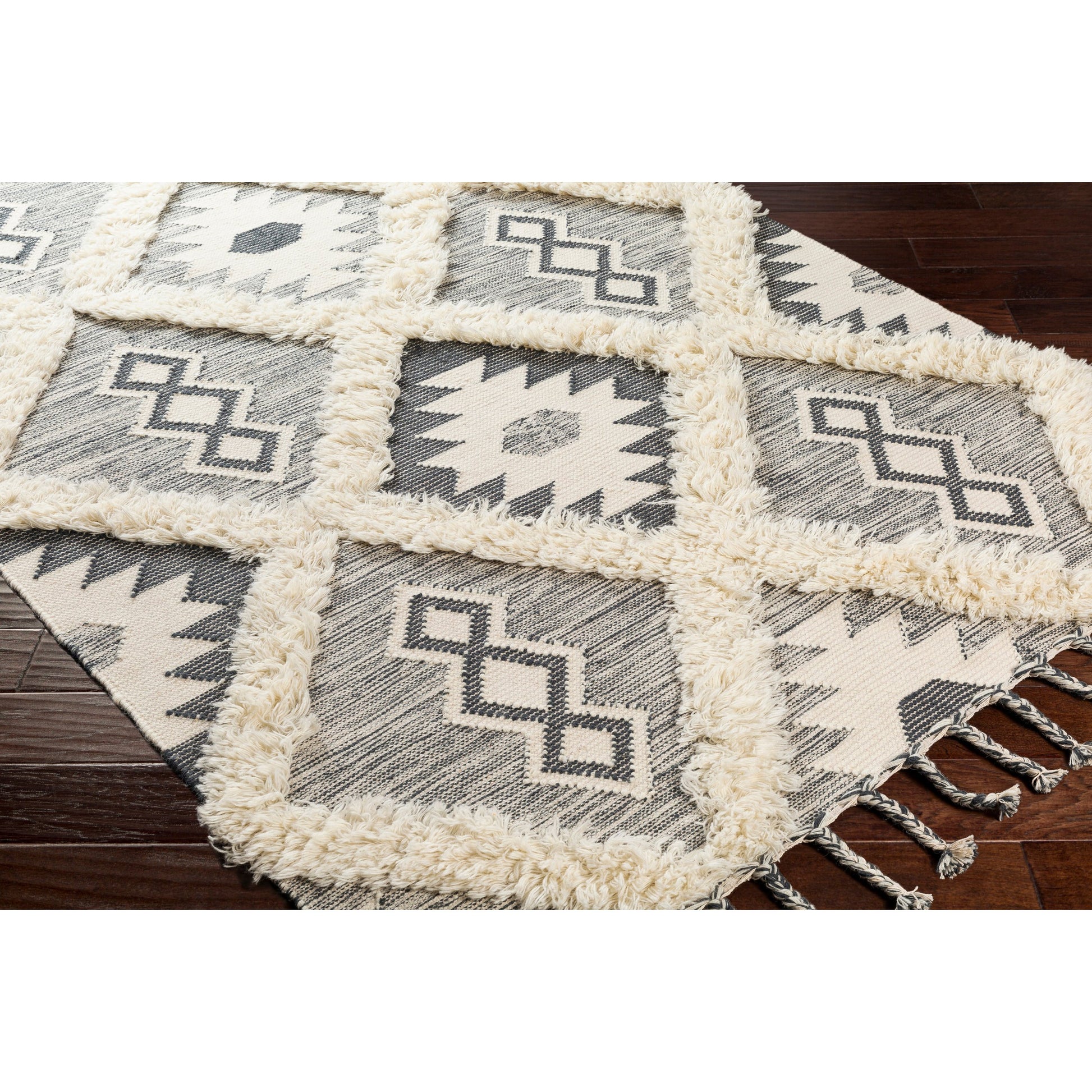 Apache Rug - 23795 by Livabliss. Made from 100% wool in a unique style.