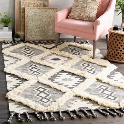 Apache Rug - 23795 by Livabliss. Made from 100% wool in a unique style.