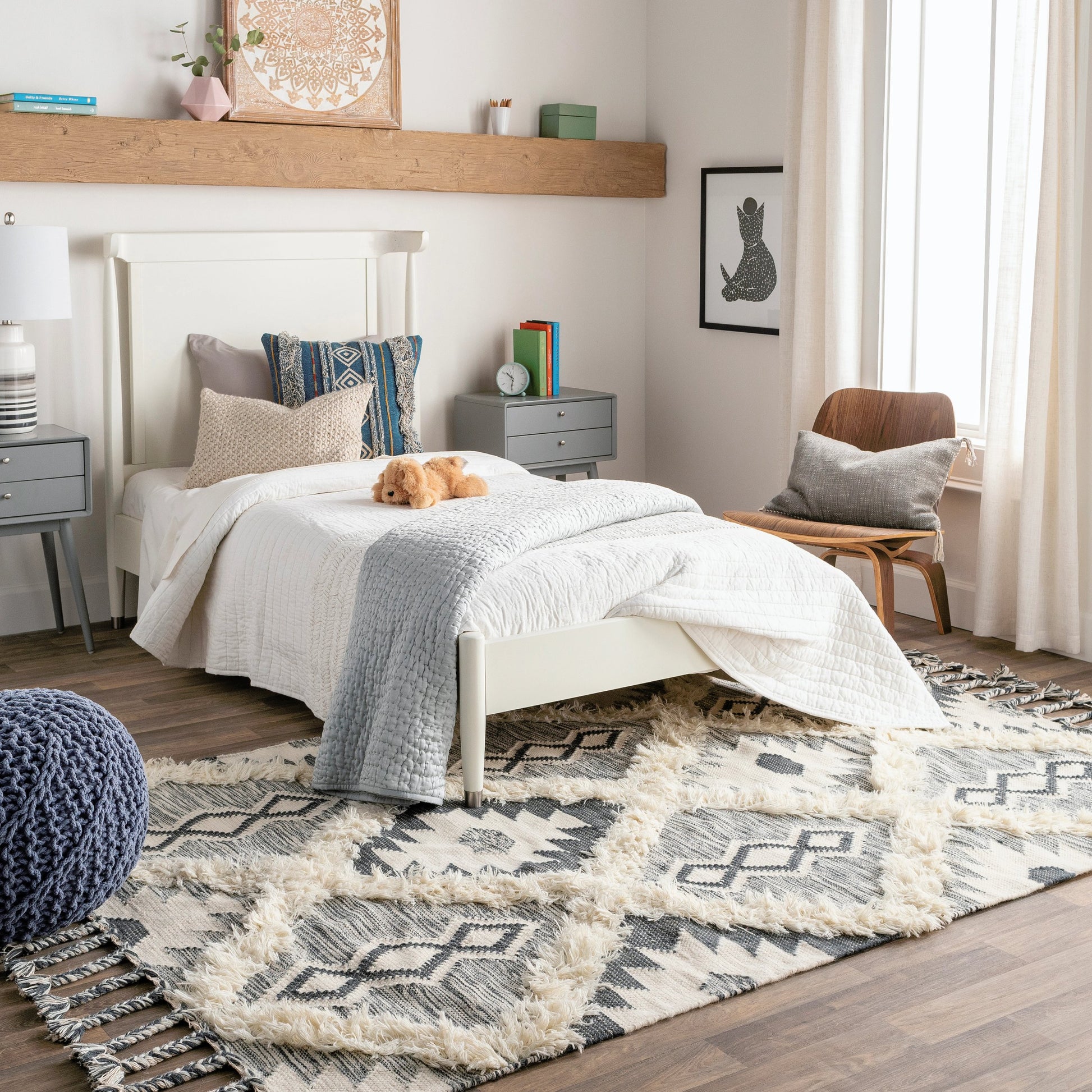 Apache Rug - 23795 by Livabliss. Made from 100% wool in a unique style.