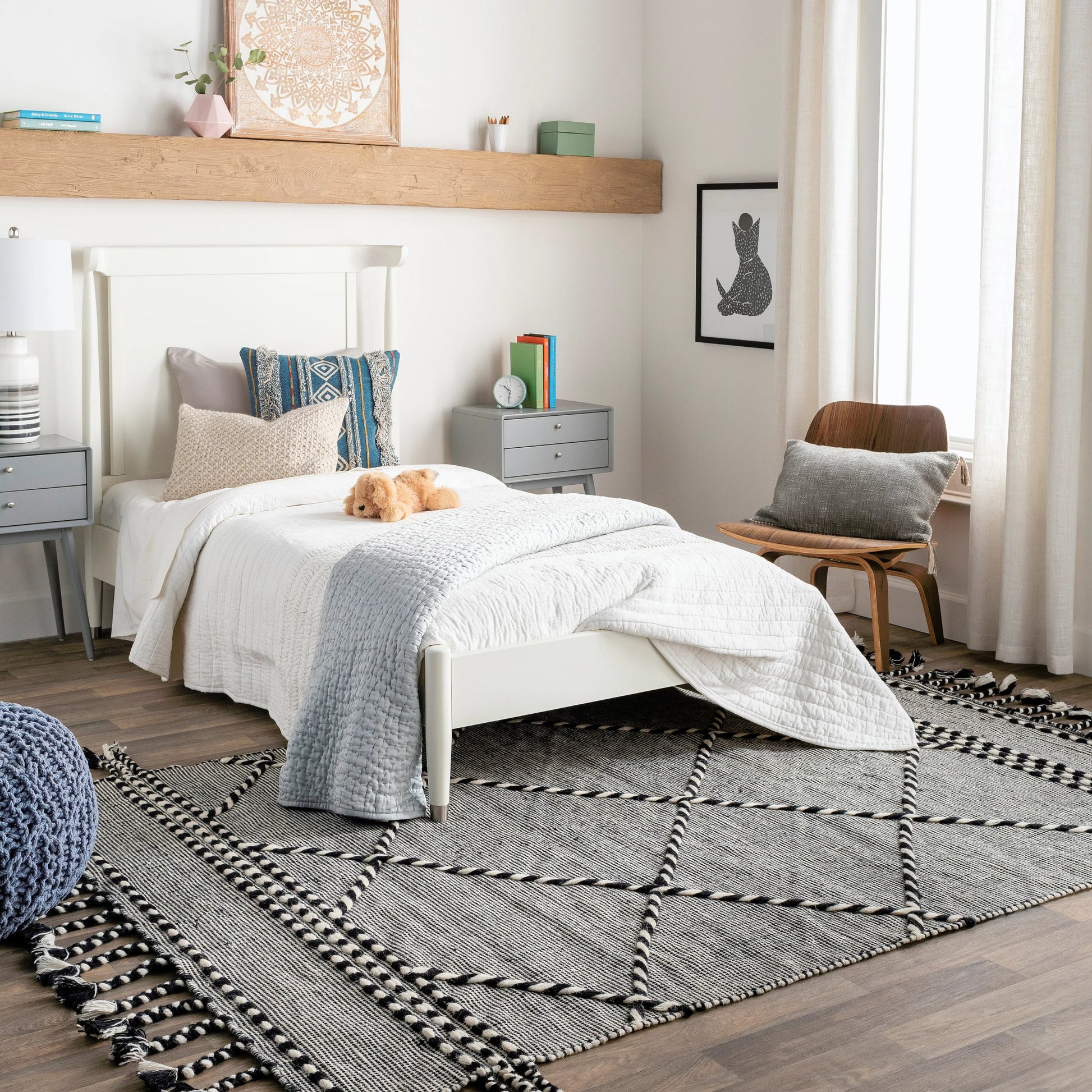 Apache Rug - 25154 by Livabliss. Made from 100% wool in a unique style.