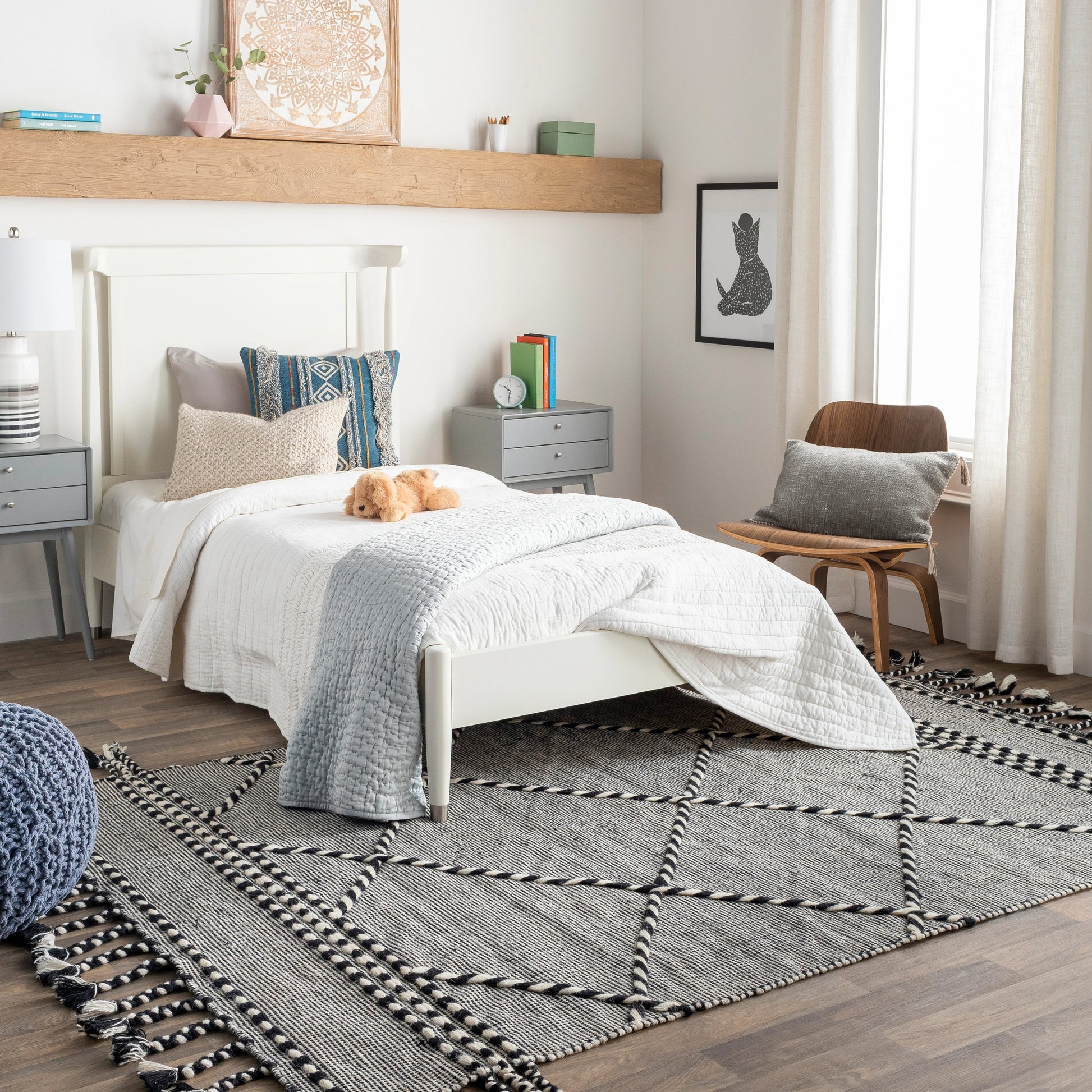 Apache Rug - 25154 by Livabliss. Made from 100% wool in a unique style.