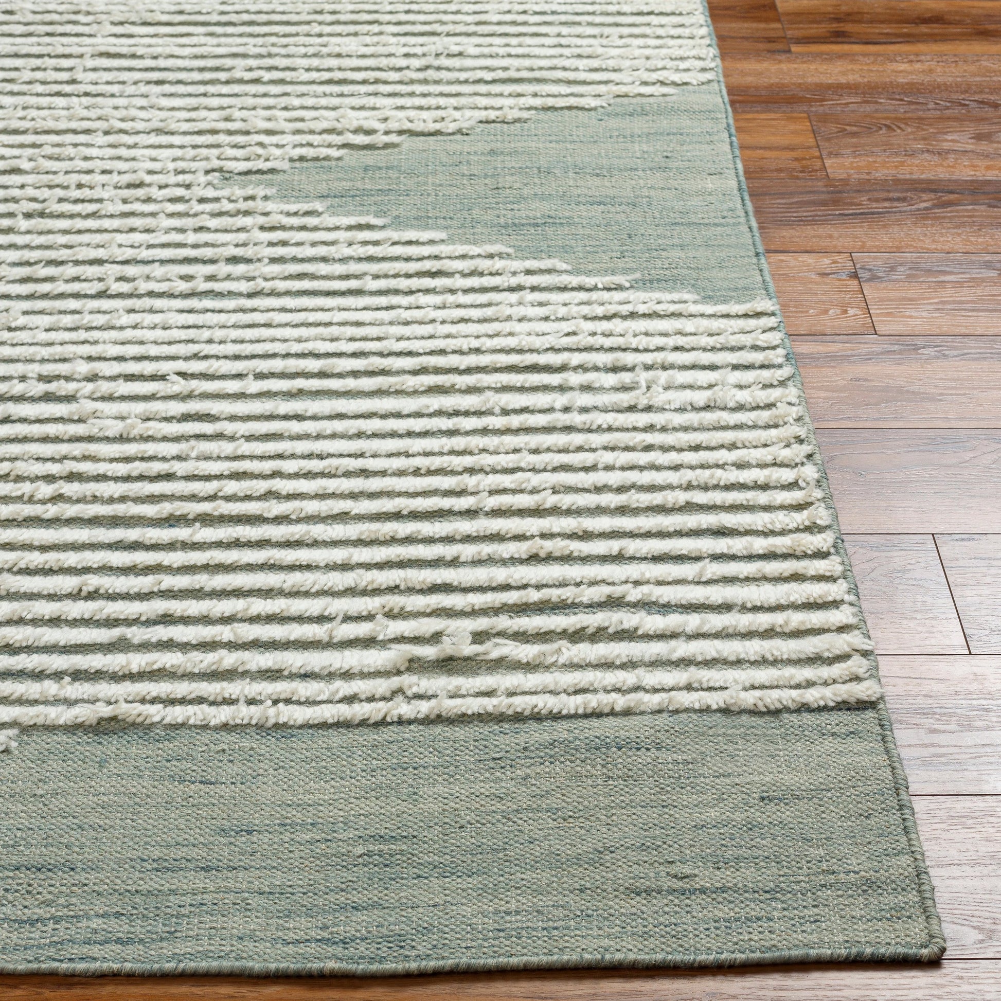 Apache APA-2301 Rug by Livabliss. Made from 100% wool in a unique style.