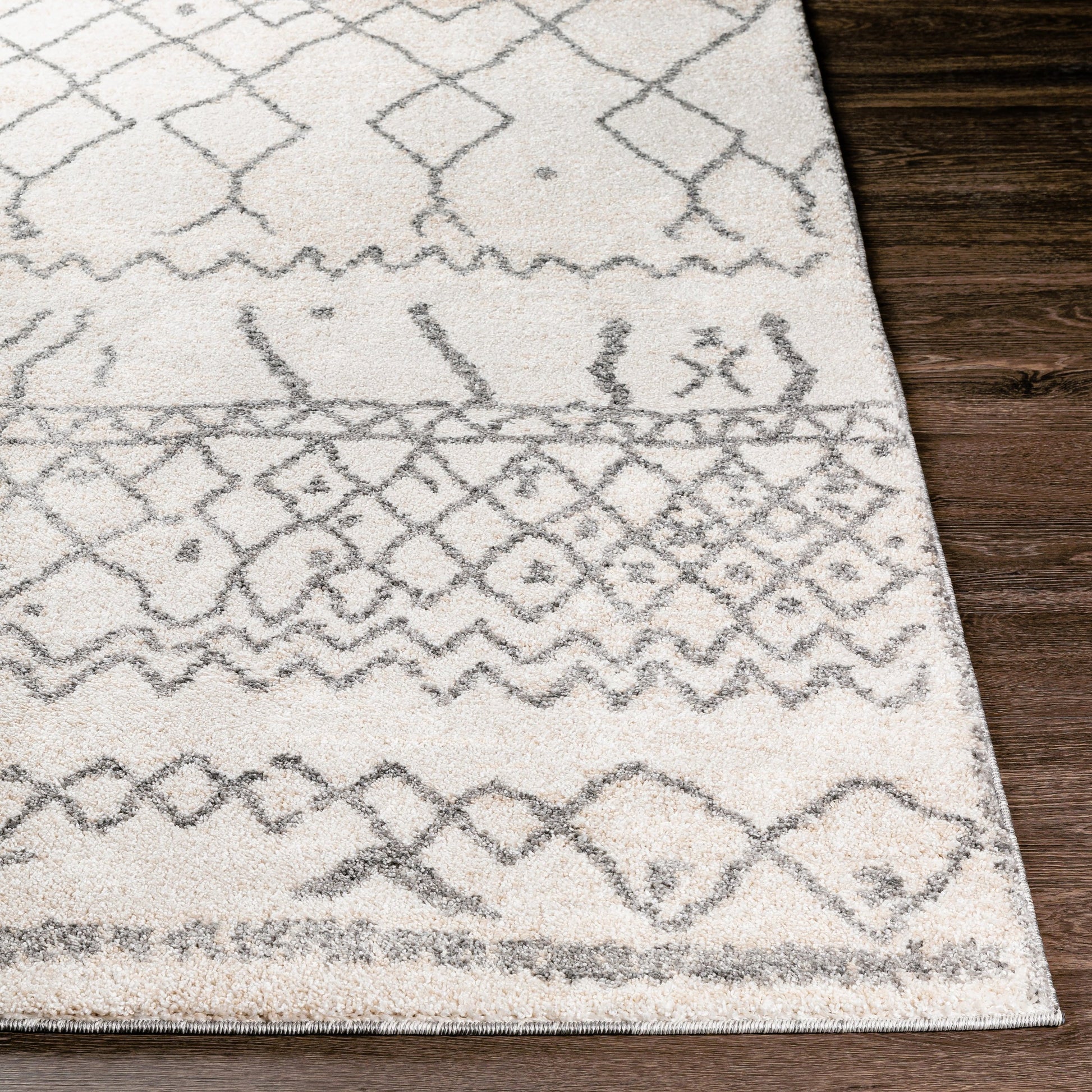 Andorra Rug - 31180 by Livabliss. Made from polypropylene in a unique style.