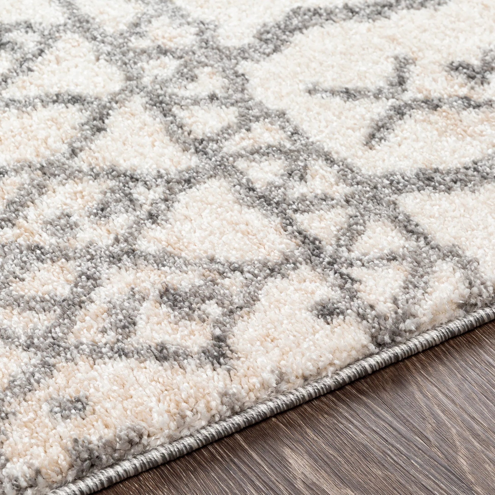 Andorra Rug - 31180 by Livabliss. Made from polypropylene in a unique style.