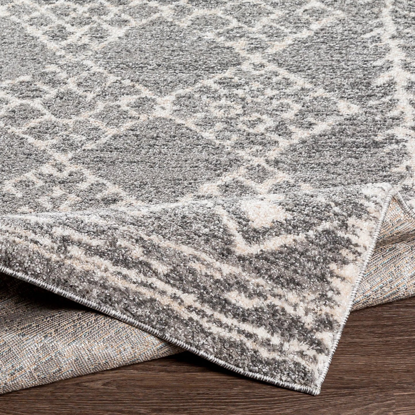 006 SI-2167378 | Closeup | Andorra Rug by Livabliss. Made from polypropylene in a unique style.
