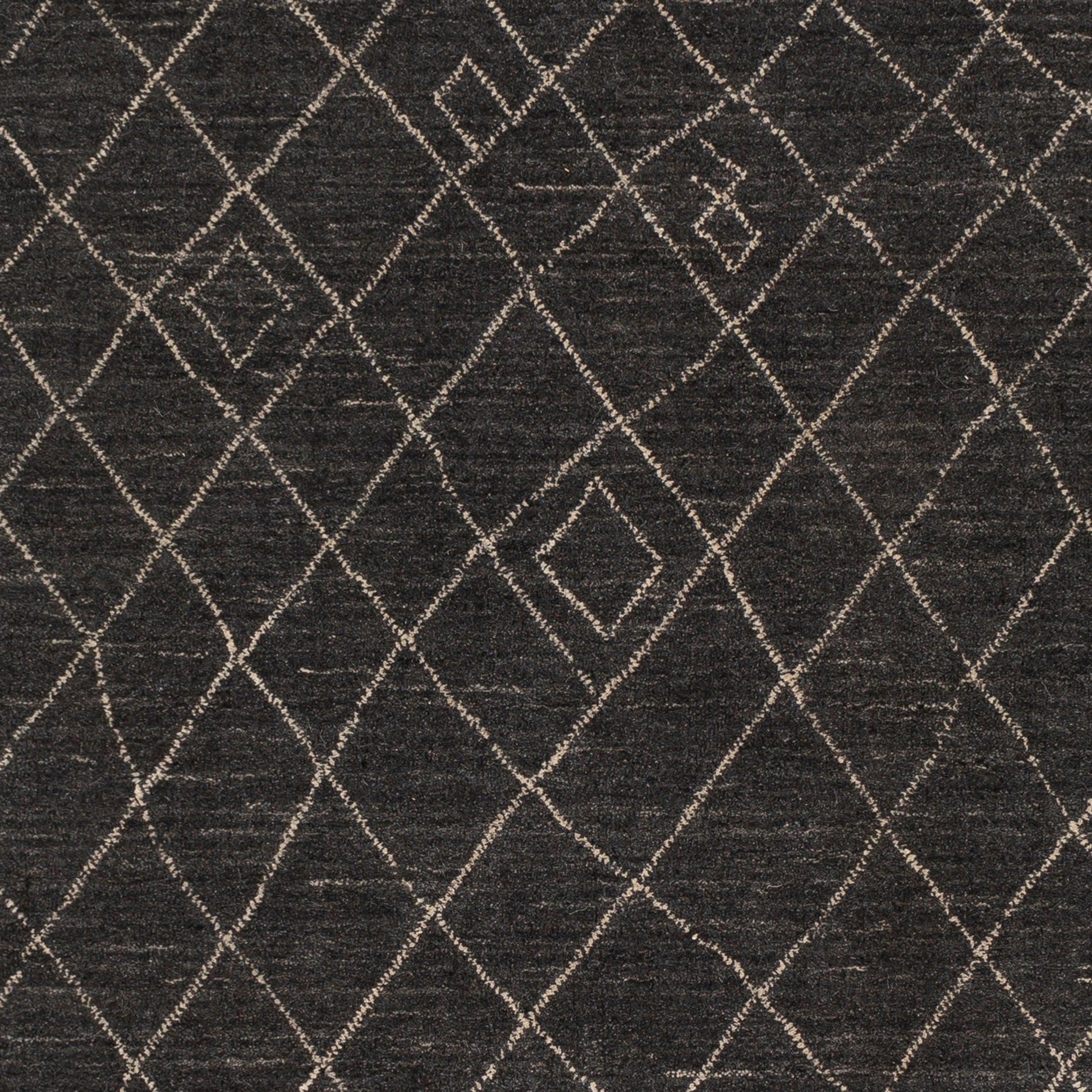 Arlequin Rug - 30026 by Surya in black, ivory. Made from 60% wool, 40% viscose in a unique style.