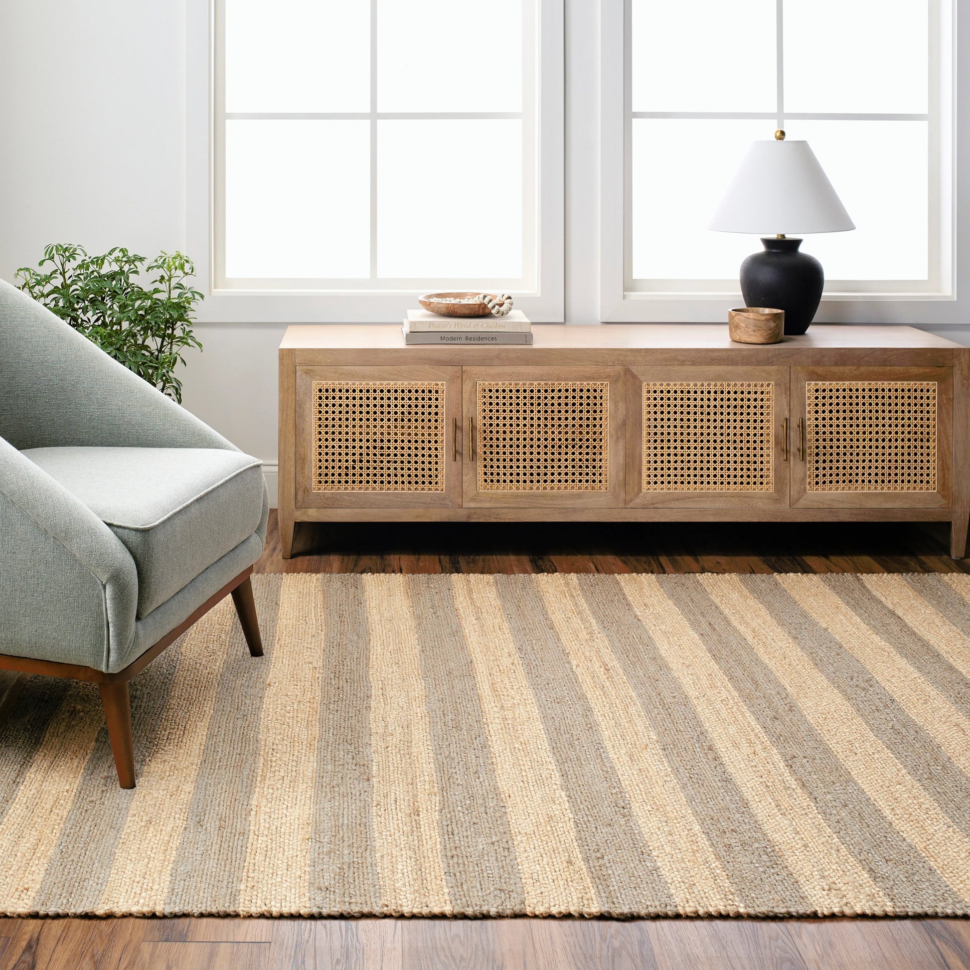Atina ATA-2300 Rug by Livabliss. Made from main: 100% jute in a unique style.