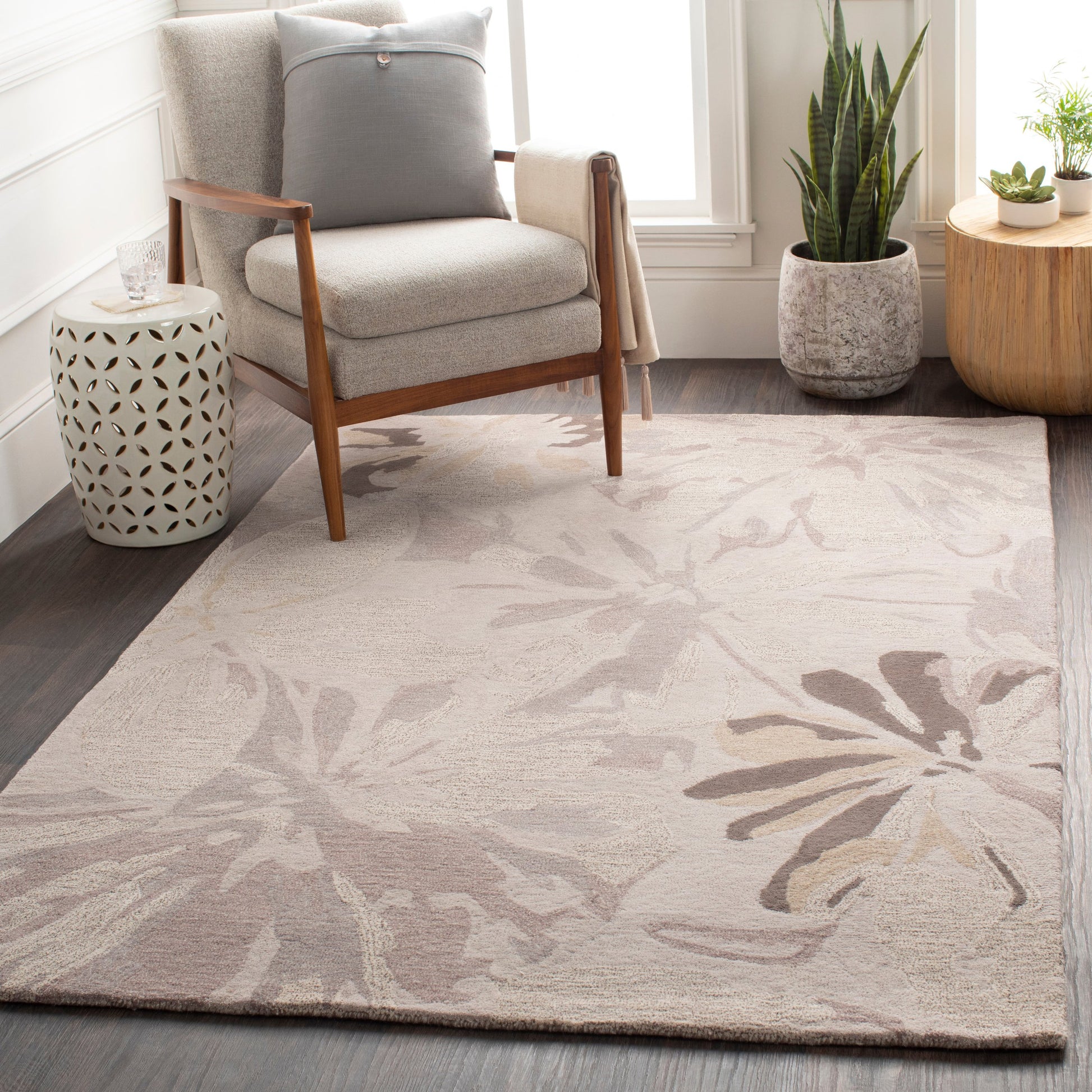 Athena Rug - 889 by Livabliss. Made from 100% wool in a unique style.