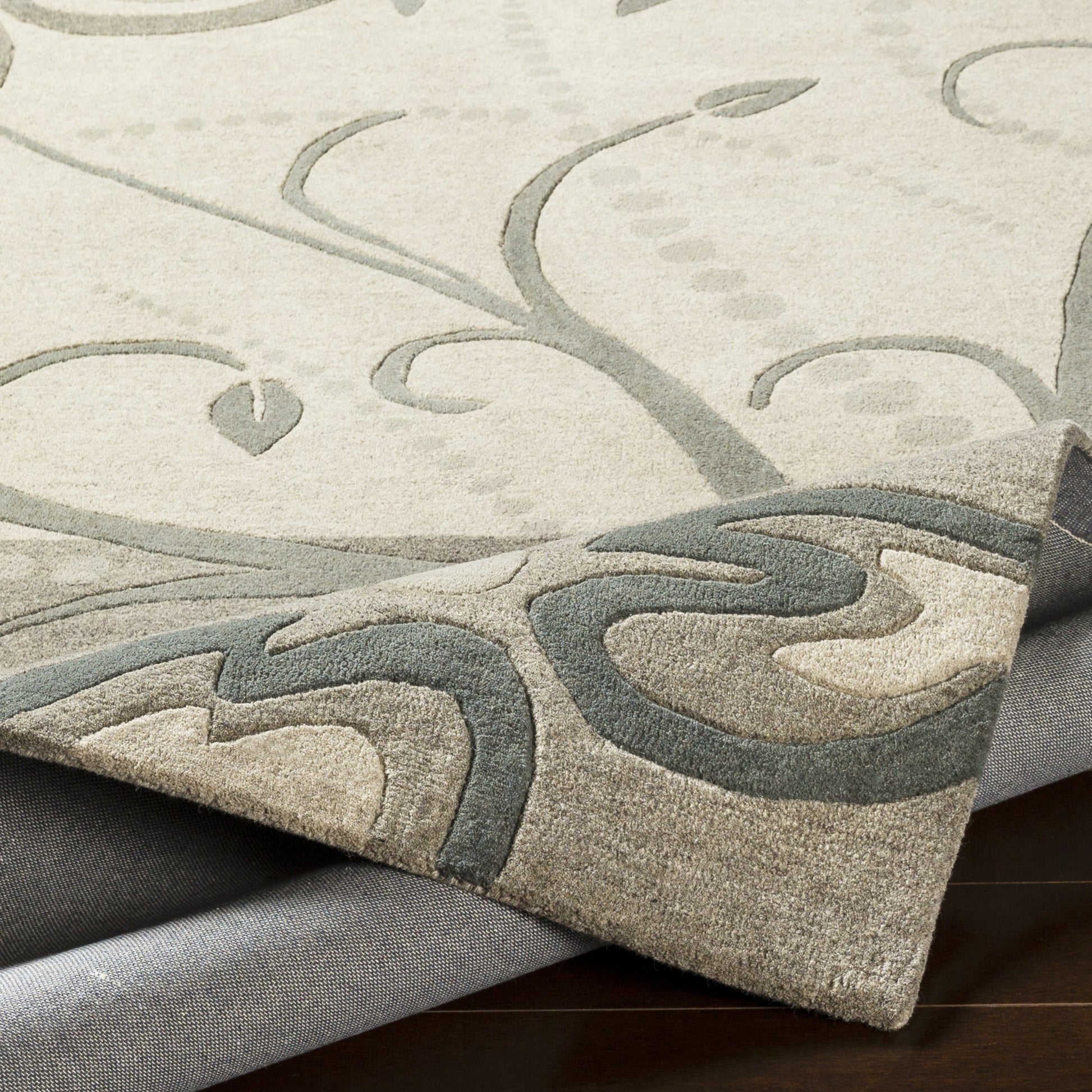 Athena Rug - 1165 by Livabliss. Made from 100% wool in a unique style.