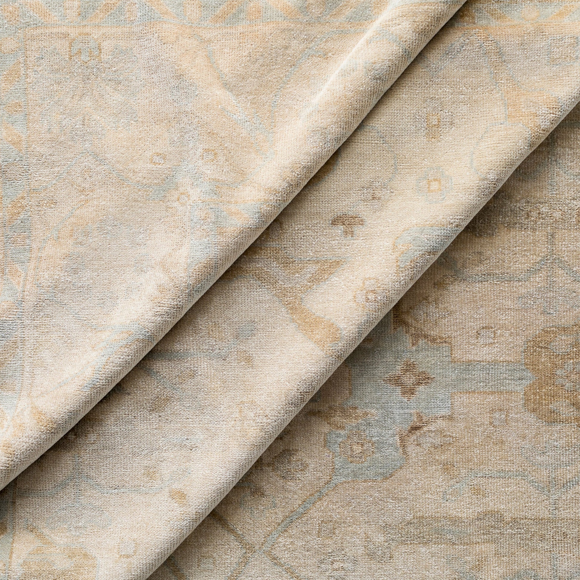 Antique Rug - 1148 by Surya. Made from unique in a unique style.