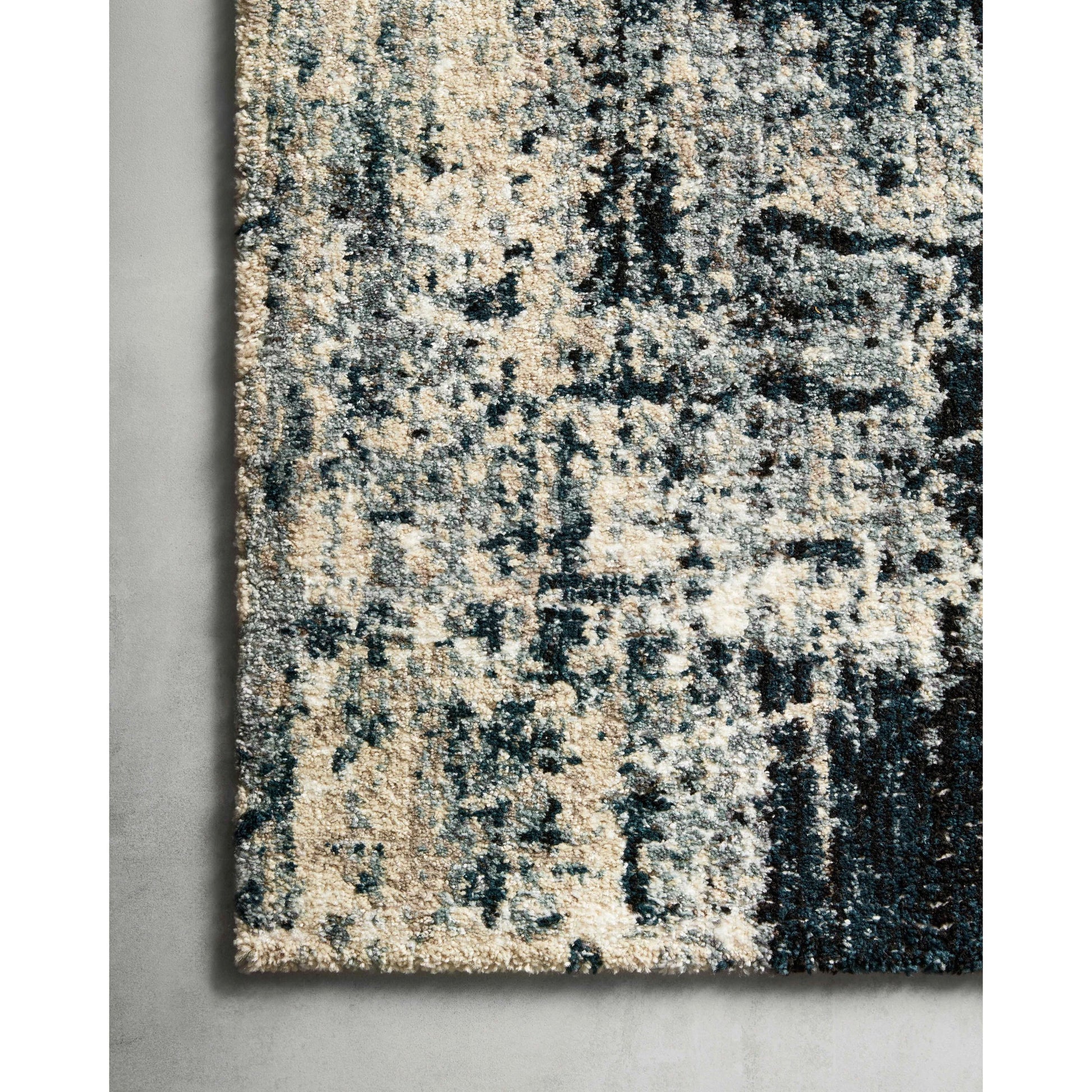 Augustus AGS-01 Rug by Loloi in navy, dove. Made from 86% polypropylene, 14% polyester in a unique style.
