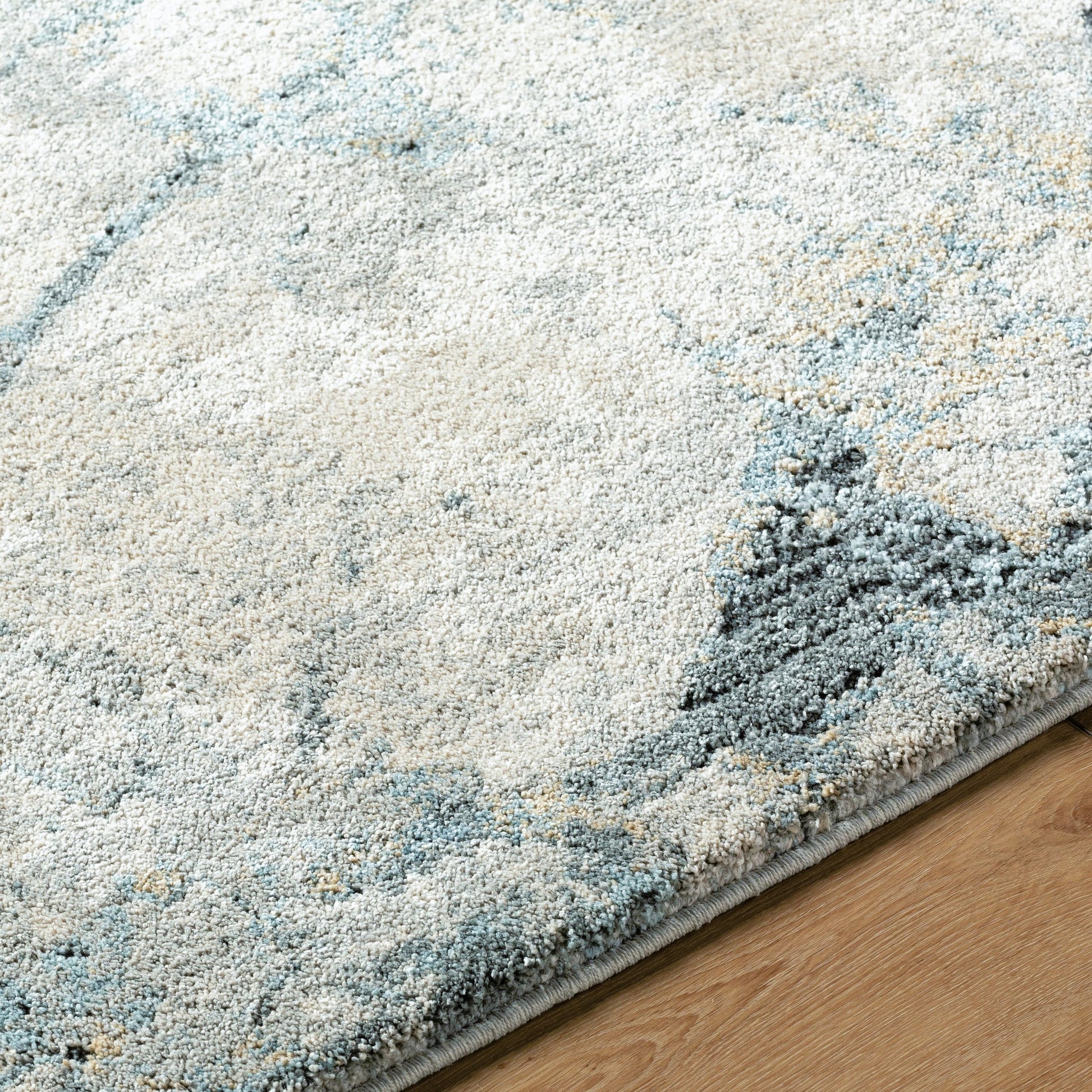 Avellino Rug - 528092 by Livabliss. Made from polypropylene, polyester in a unique style.