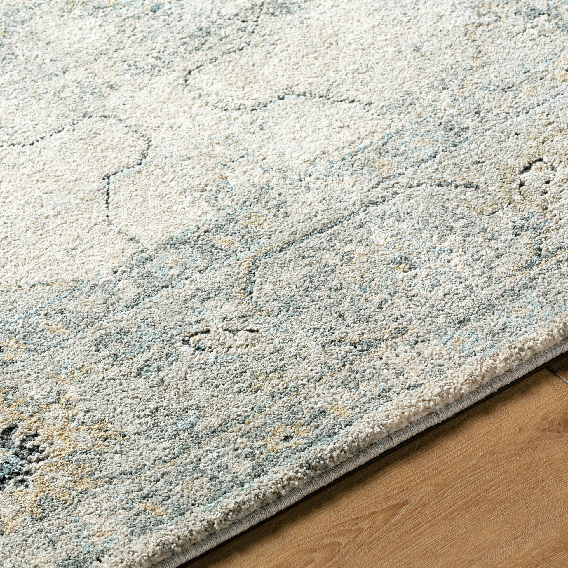 Avellino Rug - 528178 by Livabliss. Made from polypropylene, polyester in a unique style.