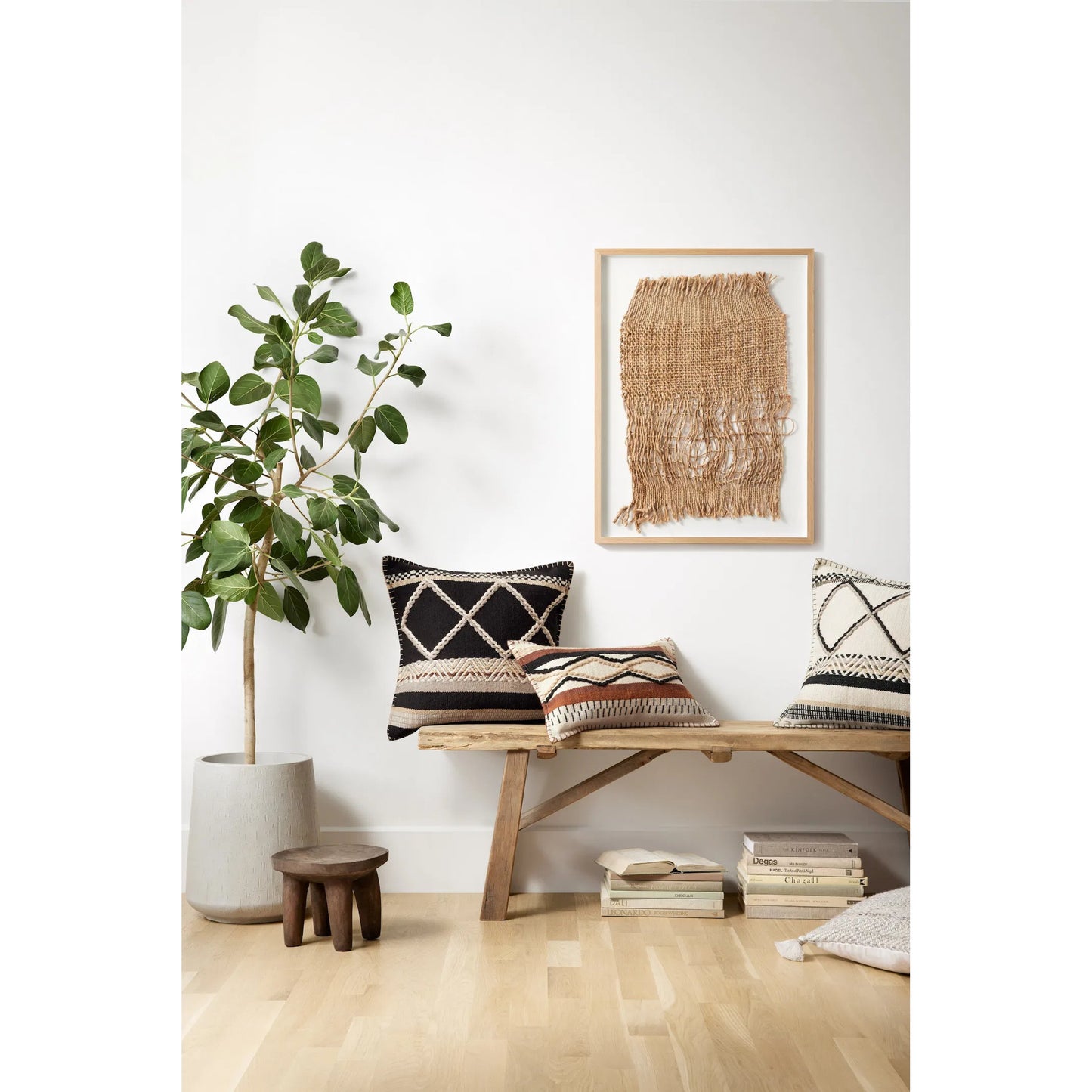 004 SI-2352443 | Lifestyle | Thatch Wall Decor by Loloi in taupe, ivory. Made from jute in a rustic style.