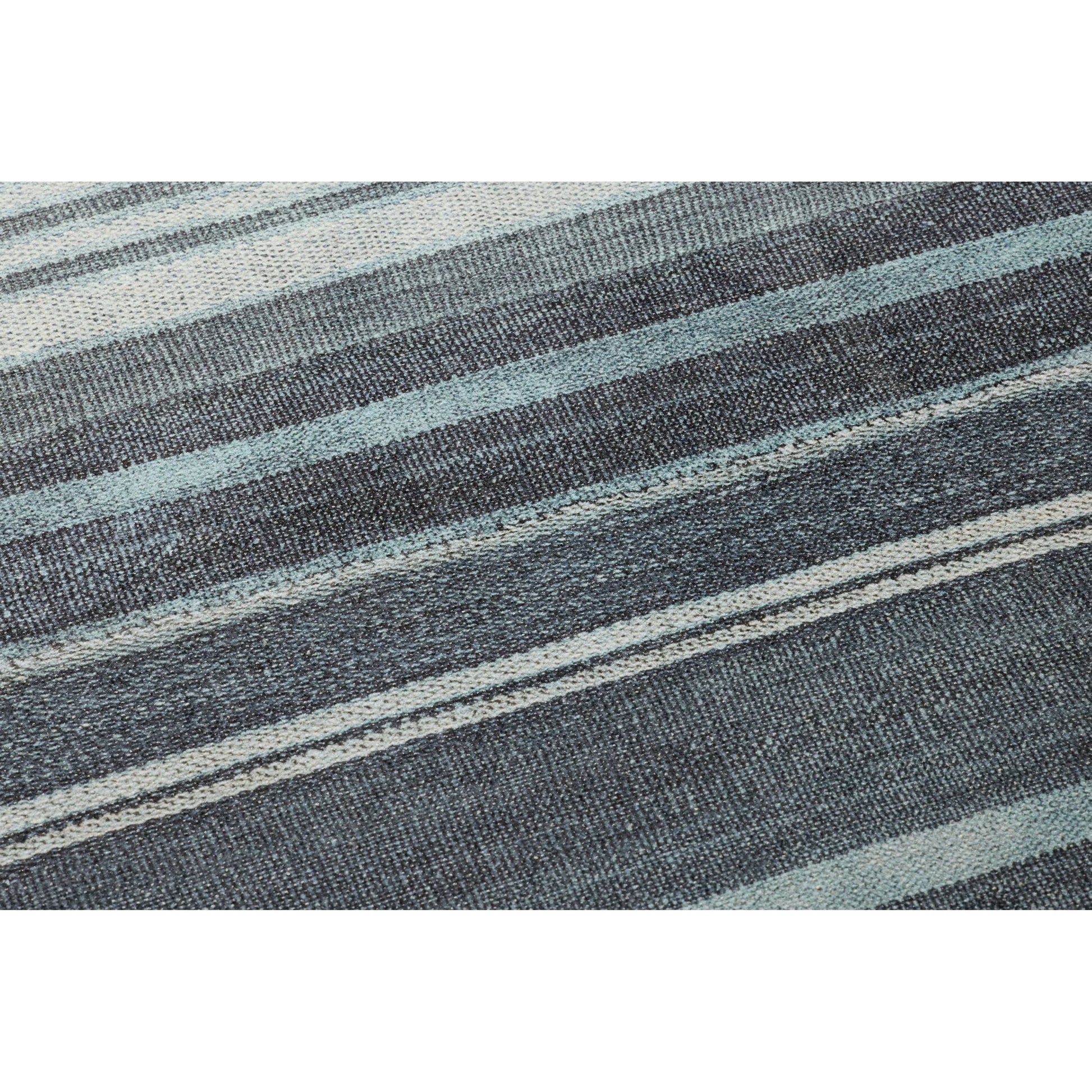 Flow Wall Decor by Loloi in light grey. Made from 100% cotton in a modern style.