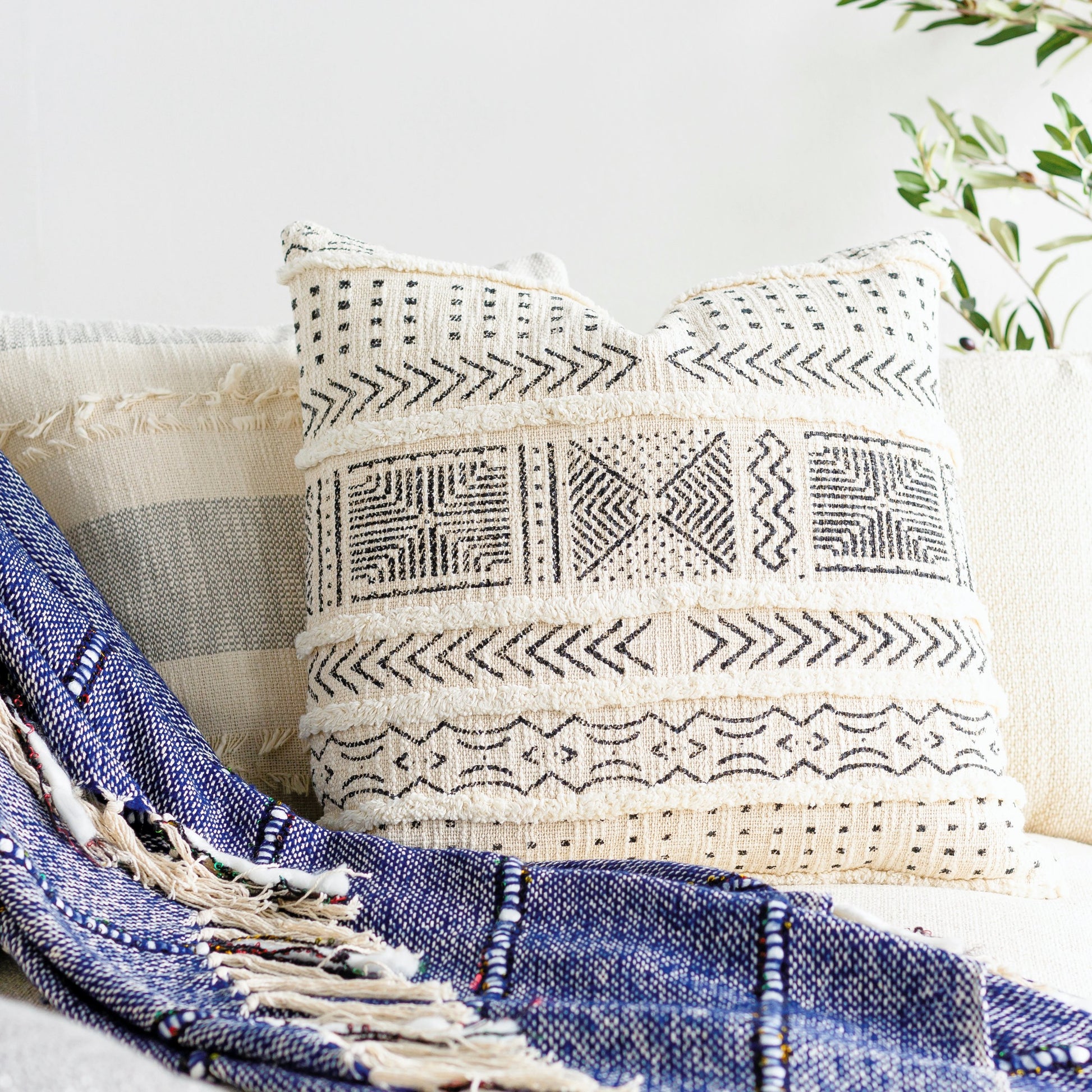 Azibo Pillow - 32147 by Surya in black, cream. Made from 100% cotton in a eclectic & global style.