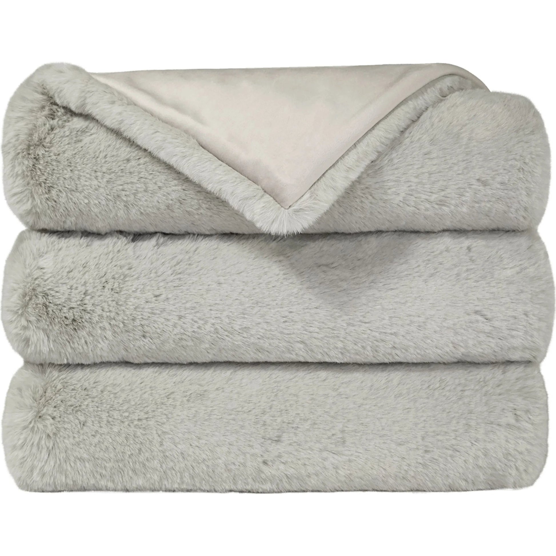 Arlo Throw by DV Kap Home. Made from 100% polyester in a modern style.