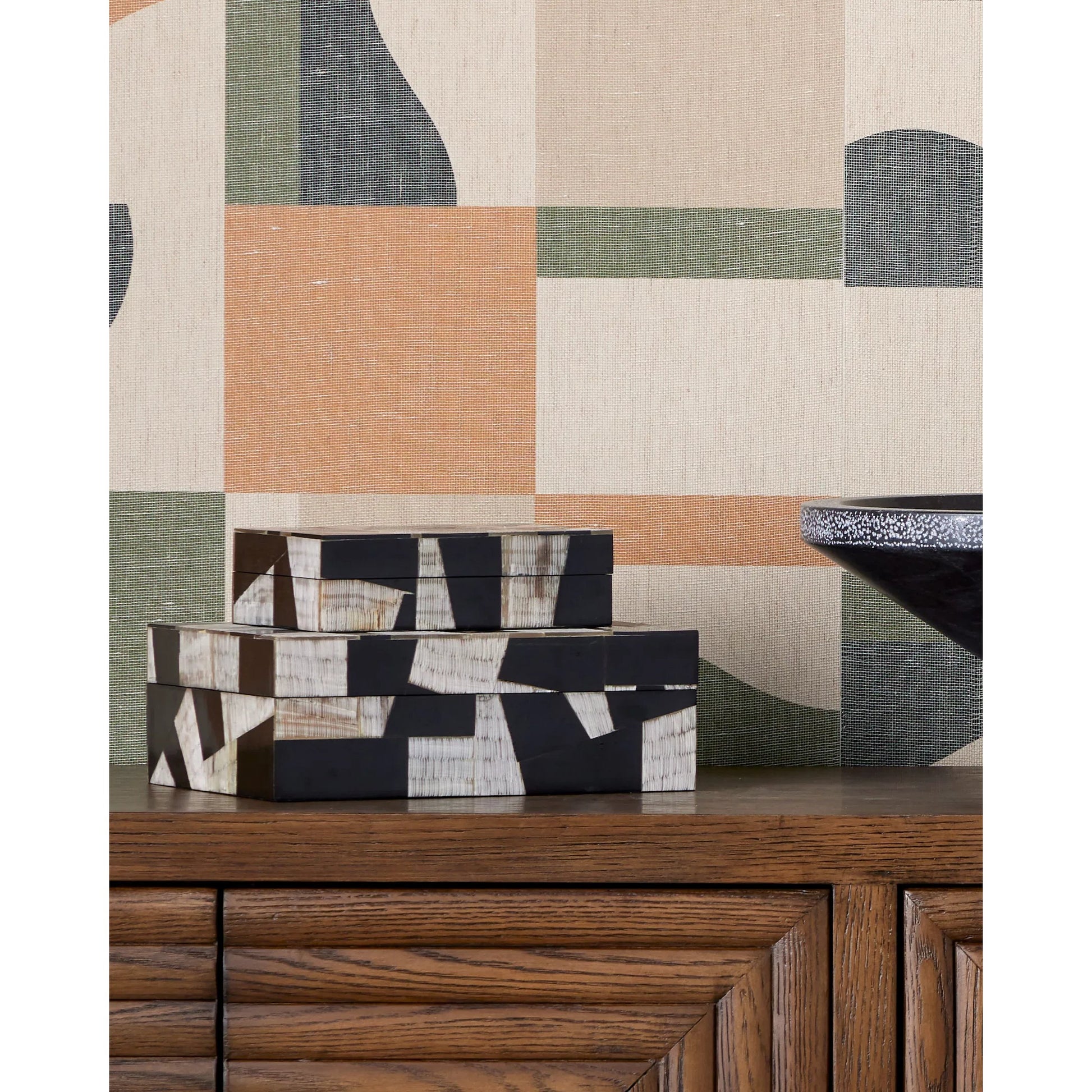 Bindu Box Set by Currey and Company in natural, black, linen. Made from chiseled horn, composite, linen, engineered hardwood in a modern style.