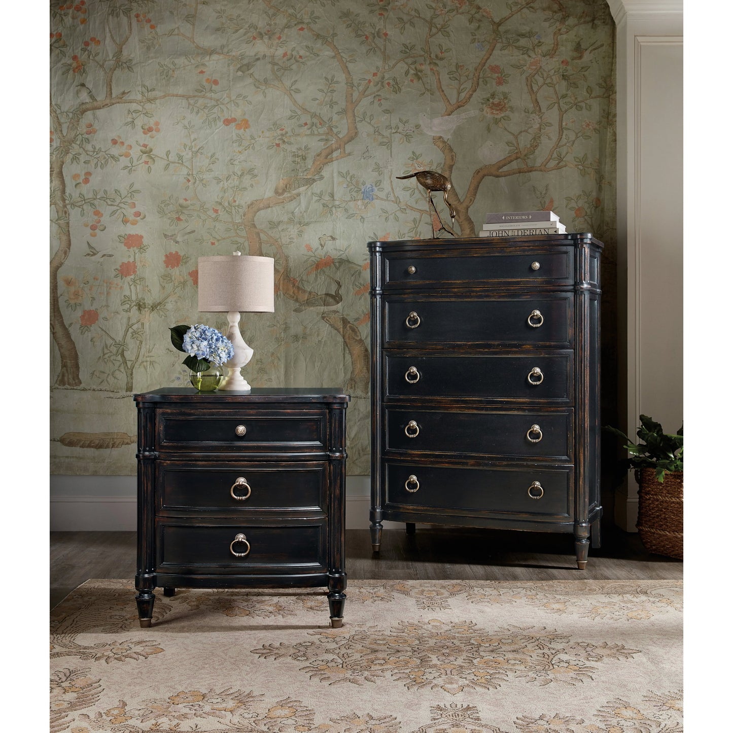 010 SI-2029026 | Lifestyle | Charleston Five-Drawer Chest by Hooker Furniture. Made from cherry veneers, cedar, metal, solid-wood edge top in a transitional style.