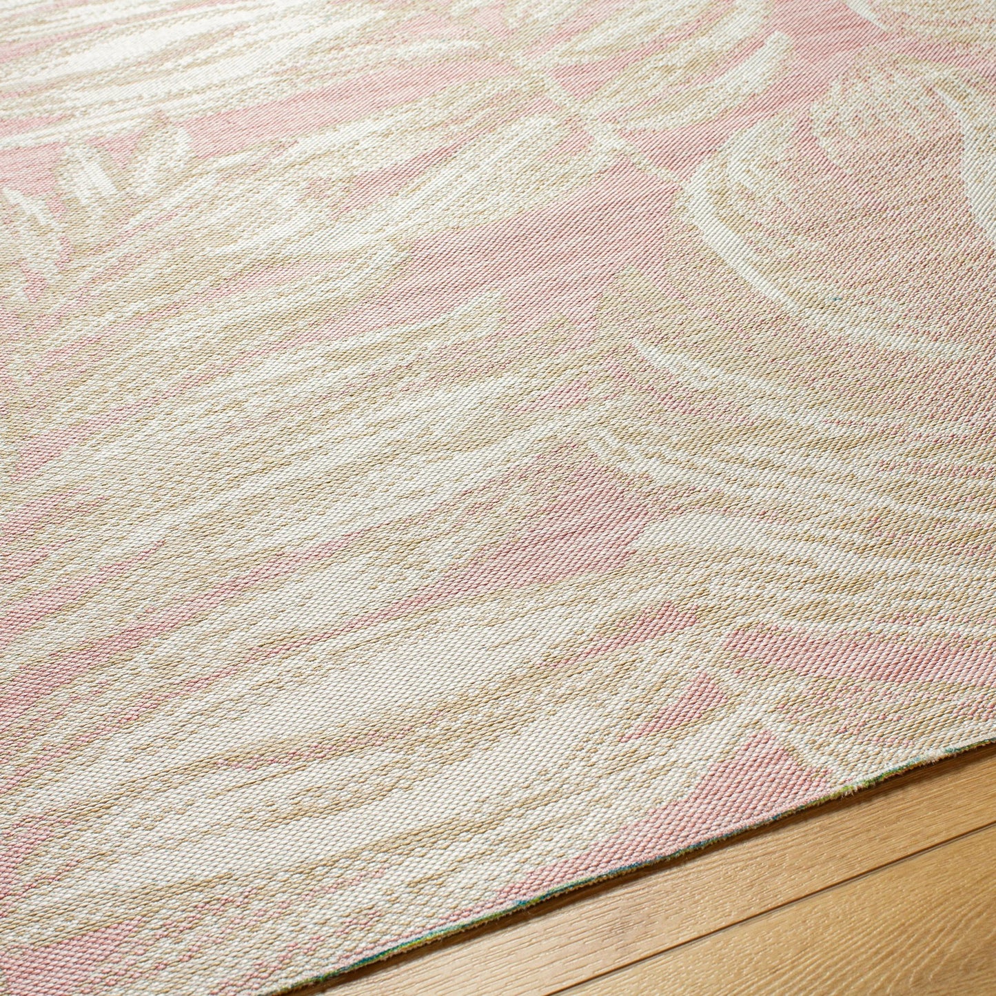 004 SI-2052574,SI-2052575 | Closeup | Barbados Rug - 492275 by Livabliss in light beige, off-white, mauve. Made from face: 100% polypropylene, warp: 100% polypropylene in a unique style.