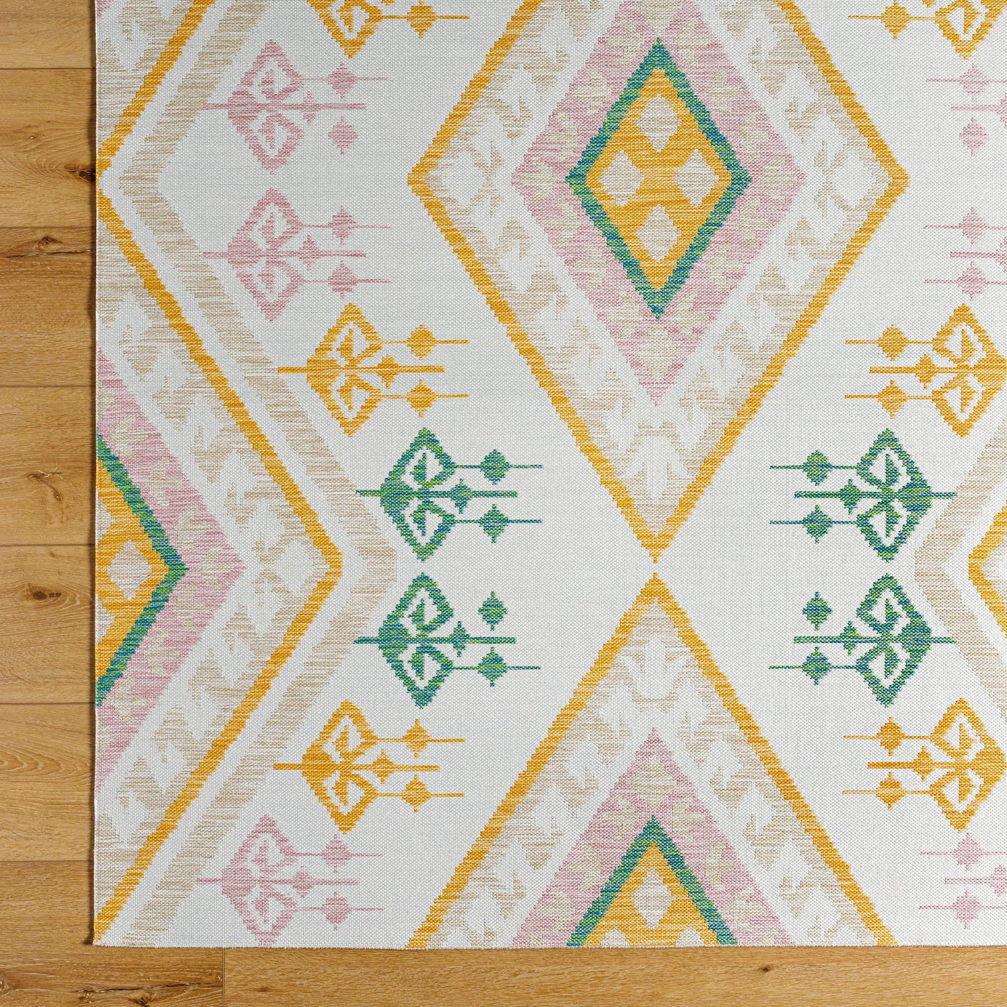 005 SI-2052580,SI-2052581,SI-2052582 | Closeup | Barbados Rug - 492287 by Livabliss in off-white, light brown, rust, pale blue, mustard. Made from face: 100% polypropylene, warp: 100% polypropylene in a unique style.