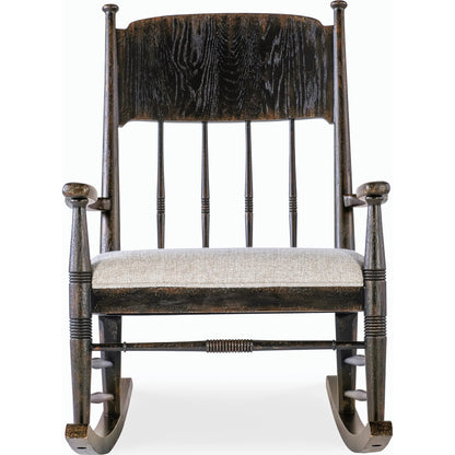 Americana Rocking Chair by Hooker Furniture in beige and molasses finish. Made from oak veneers and fabric in a cottage & farmhouse style.