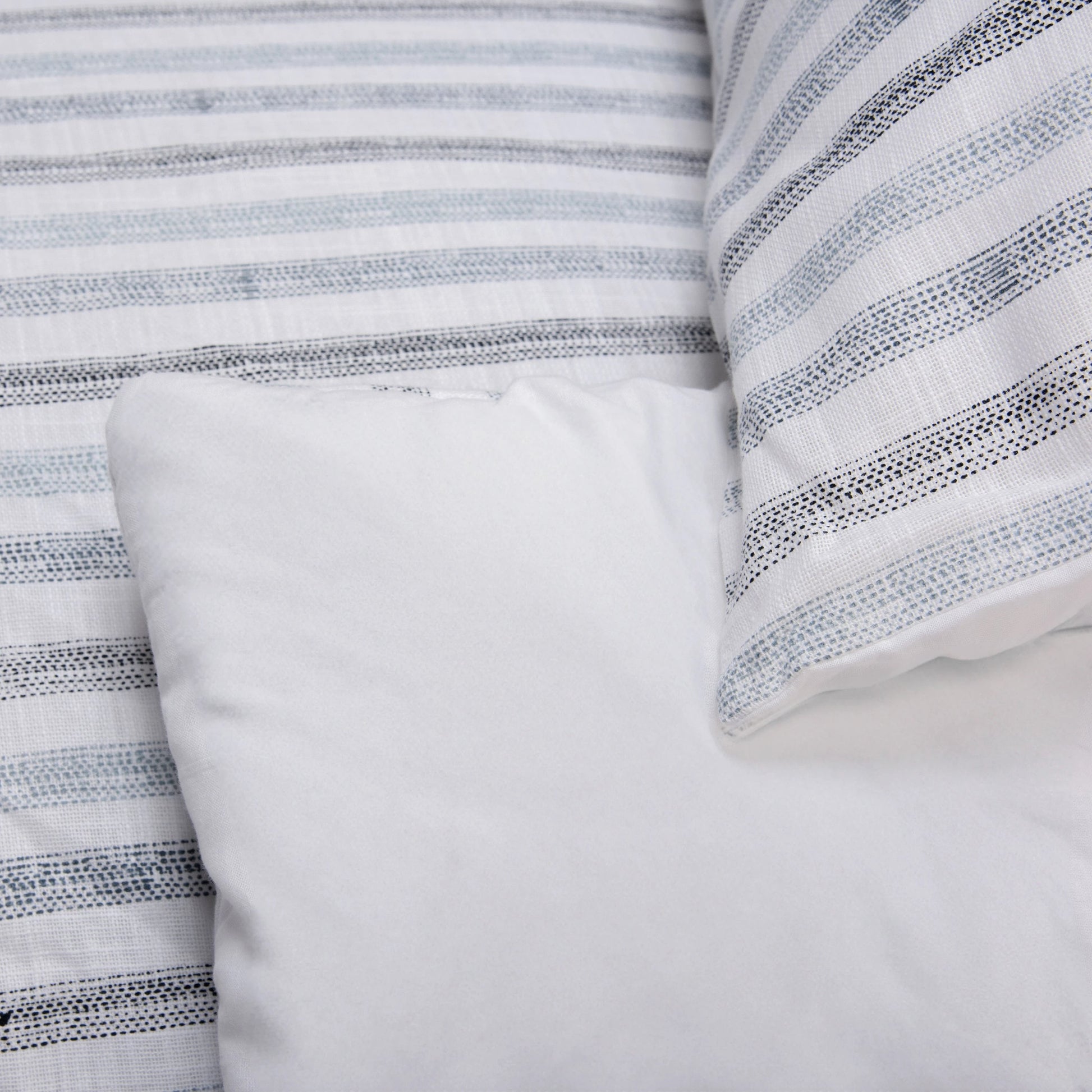 Miami Bedding by HedgeApple Essentials. Made from cotton slub, polyester in a modern style.