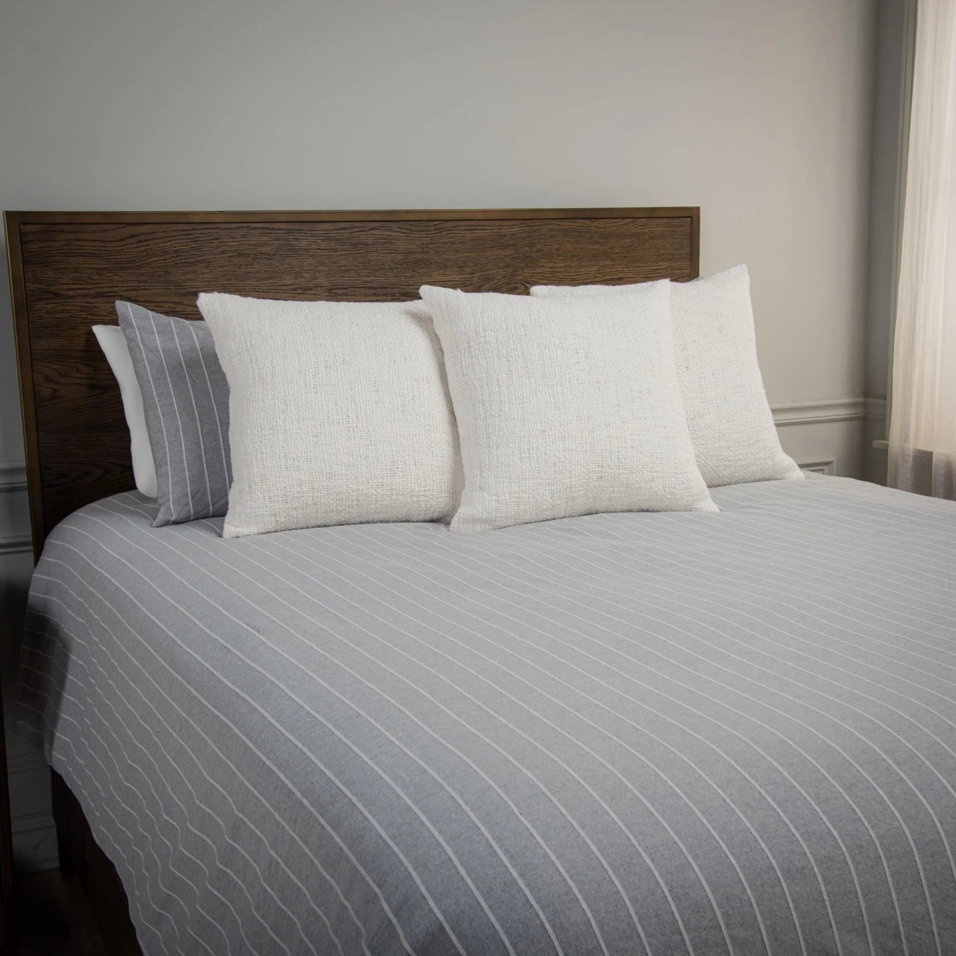 Sawmill Bedding by HedgeApple Essentials in grey. Made from recycle cotton woven (cotton, polyeseter), polyesetr in a unique style.