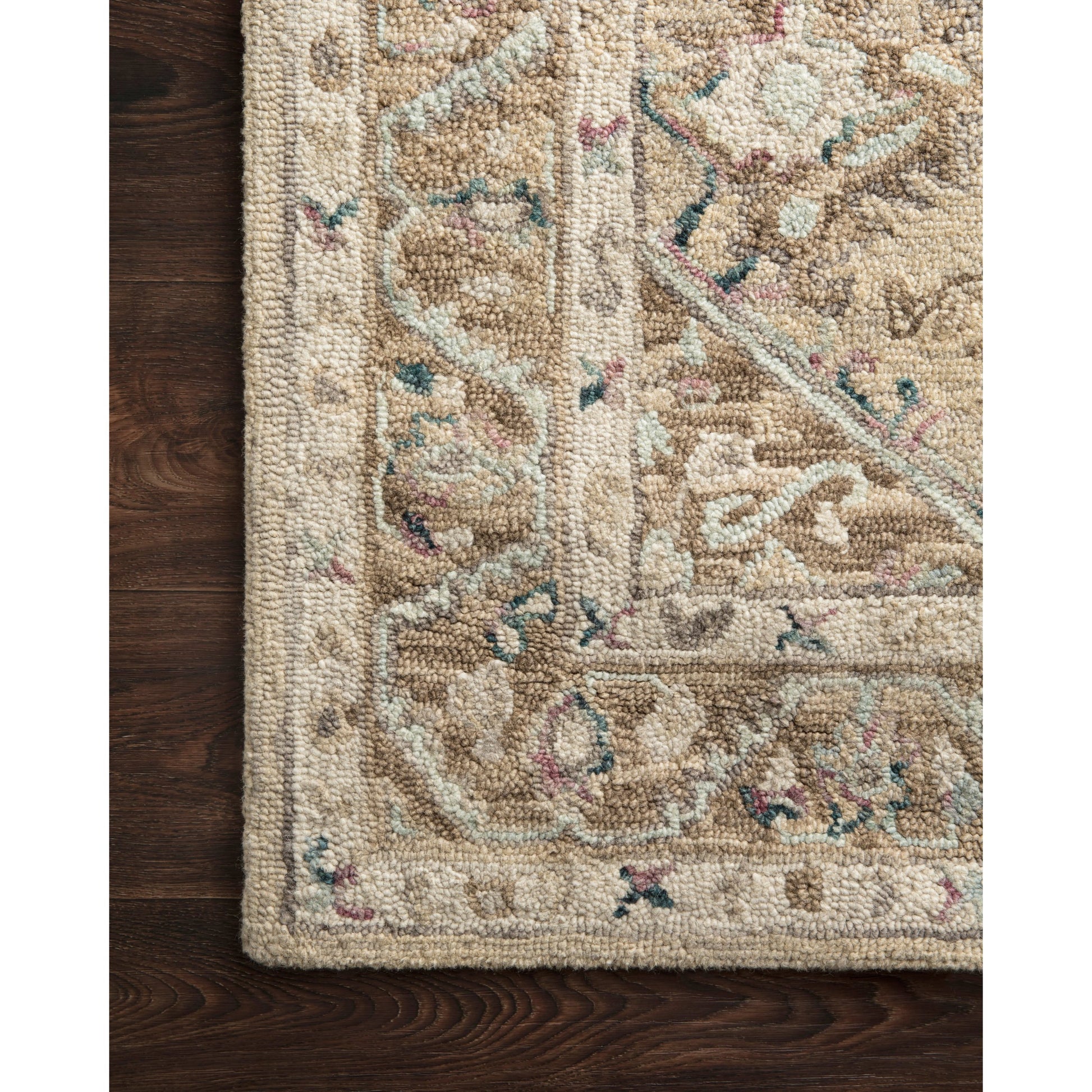 Beatty BEA-02 Rug by Loloi. Made from 100% wool in a traditional style.