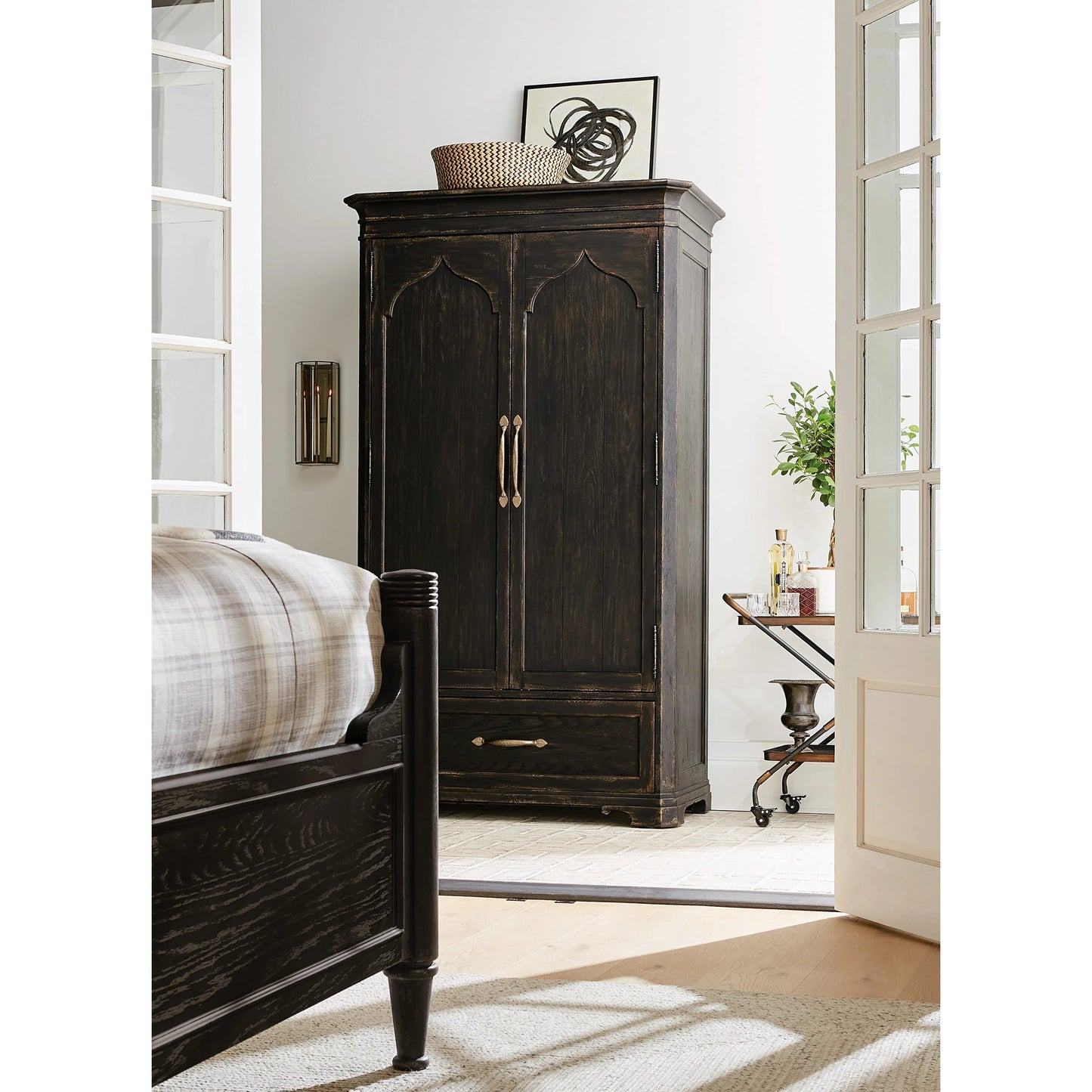 005 SI-2185795 | Lifestyle | Americana Wardrobe by Hooker Furniture in black and molasses finish. Made from oak veneers in a cottage & farmhouse style.