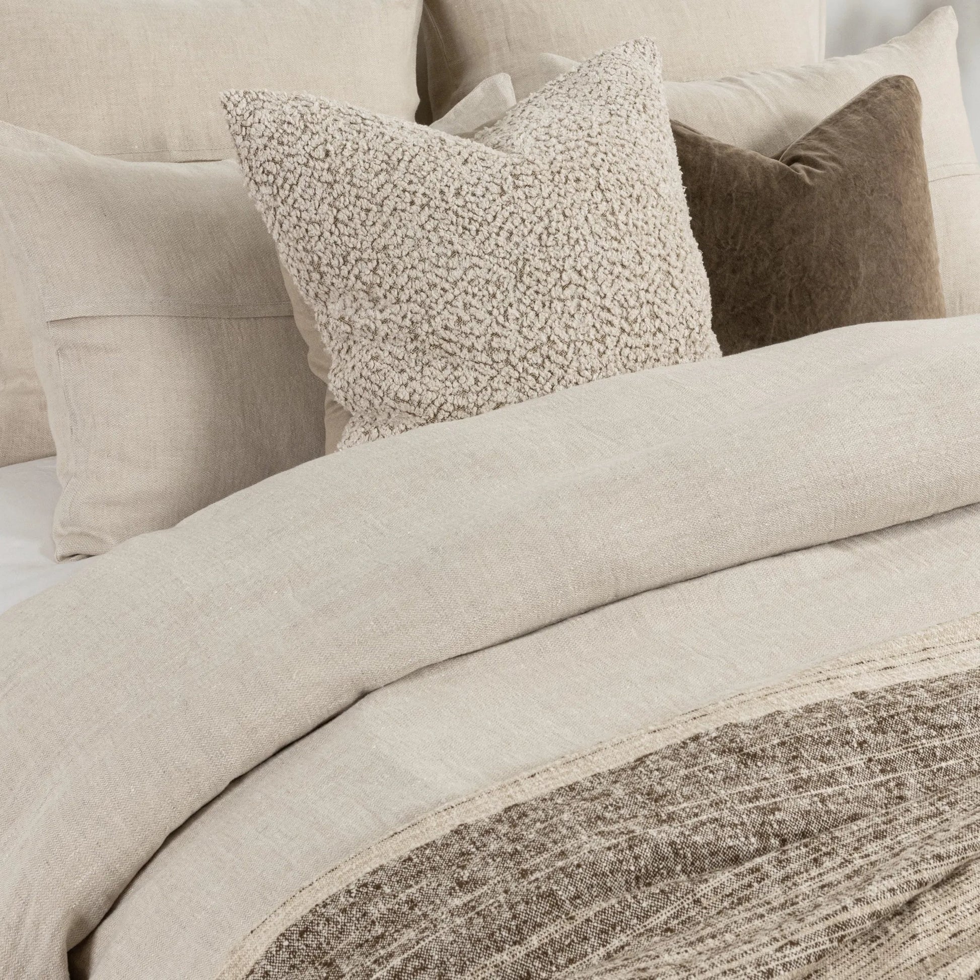 Beaumont 3-Piece Belgian Flax Duvet Set by Villa by Classic Home. Made from 100% belgian flax linen in a unique style.