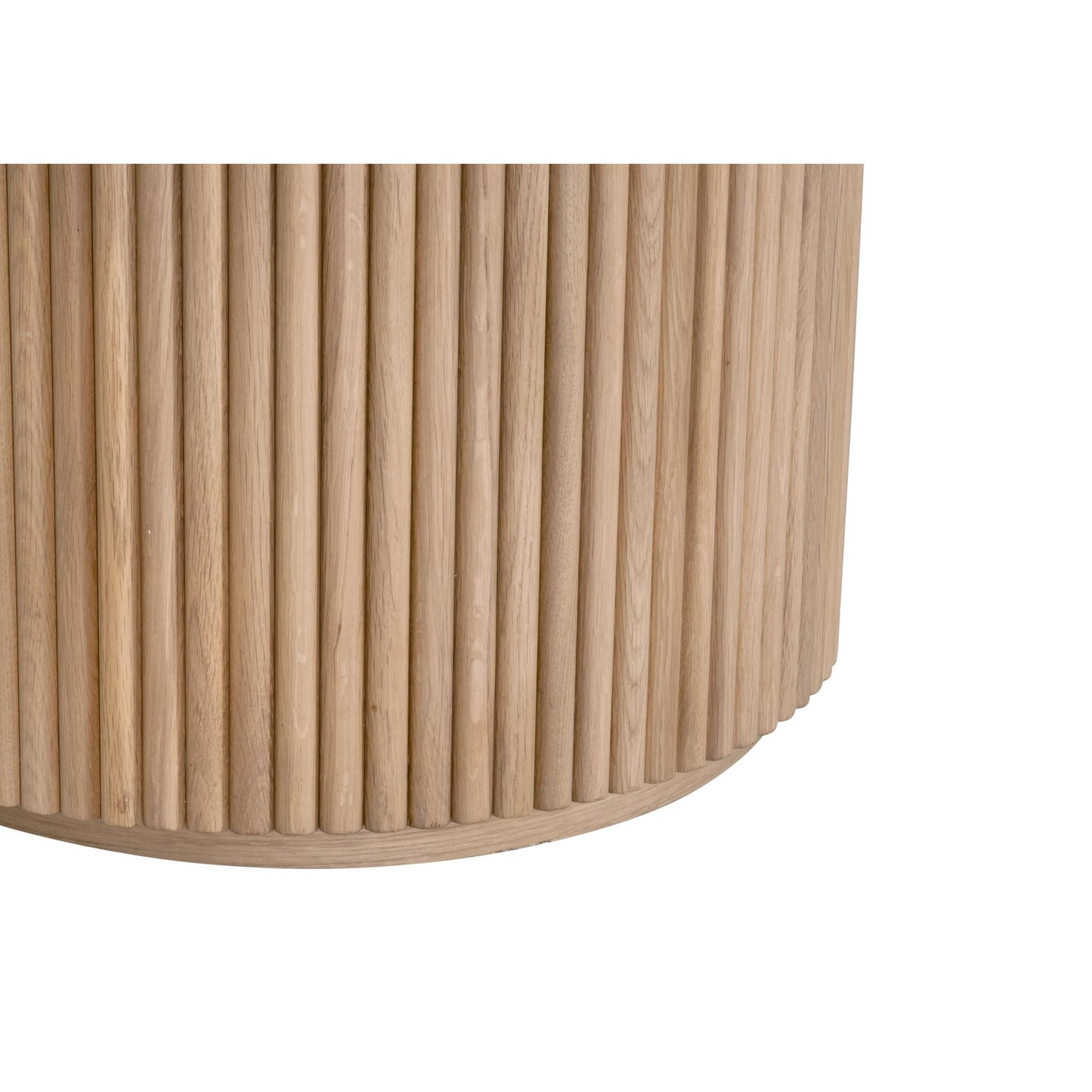 004 SI-2292619 | Closeup | Belfast Dining Table by Essentials For Living in natural oak. Made from solid oak wood, oak veneer, mdf, plywood in a transitional style.