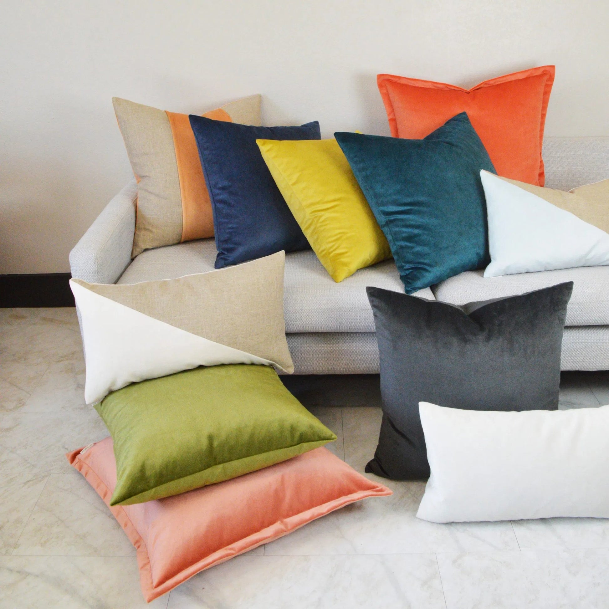 Belvedere Flange Pillow by DV Kap Home. Made from 100% polyester in a unique style.