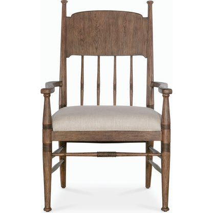 Americana Upholstered Seat Arm Chair by Hooker Furniture in beige. Made from oak veneers and fabric in a cottage & farmhouse style.