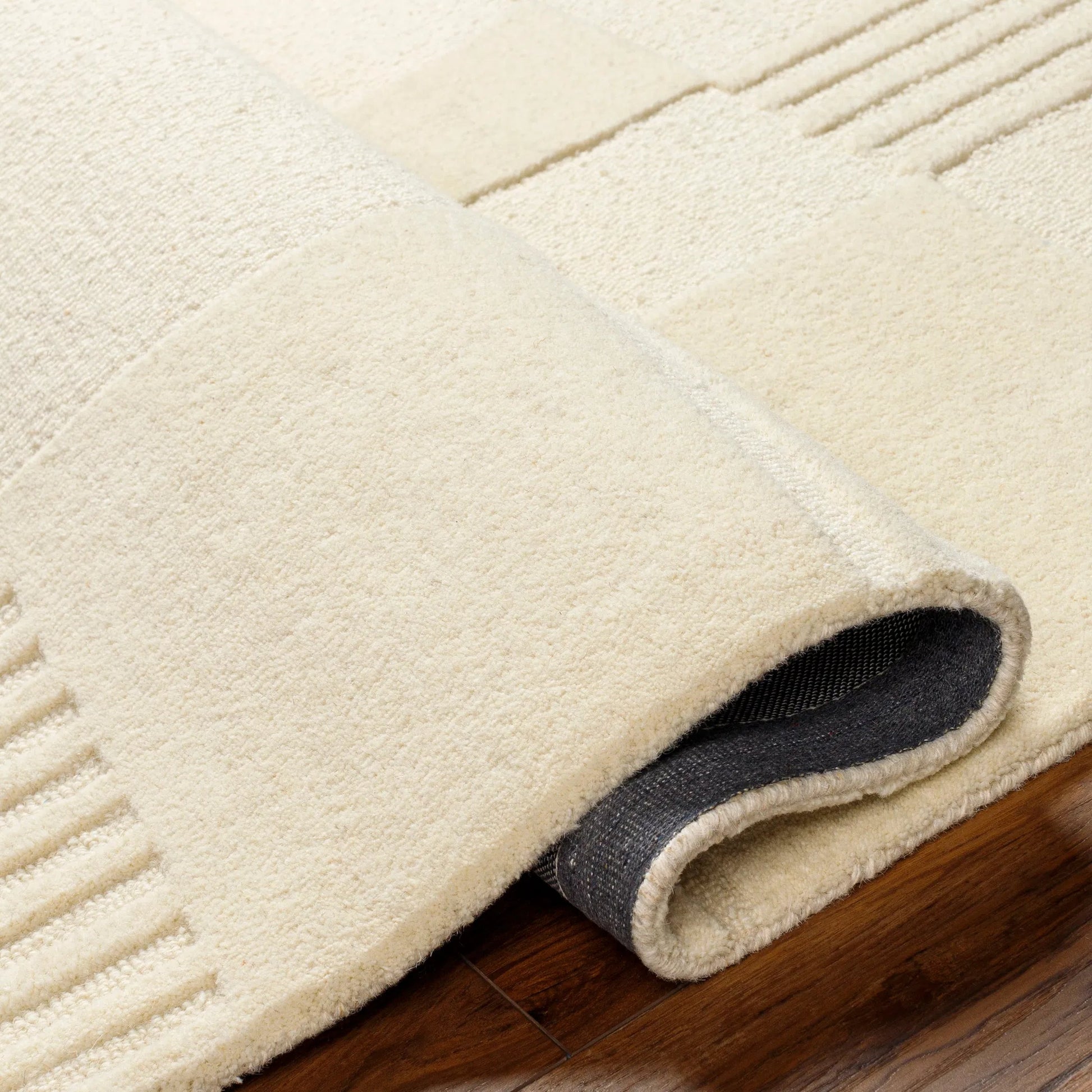 Brook Rug - 31415 by Livabliss in cream. Made from main: 100% wool in a unique style.