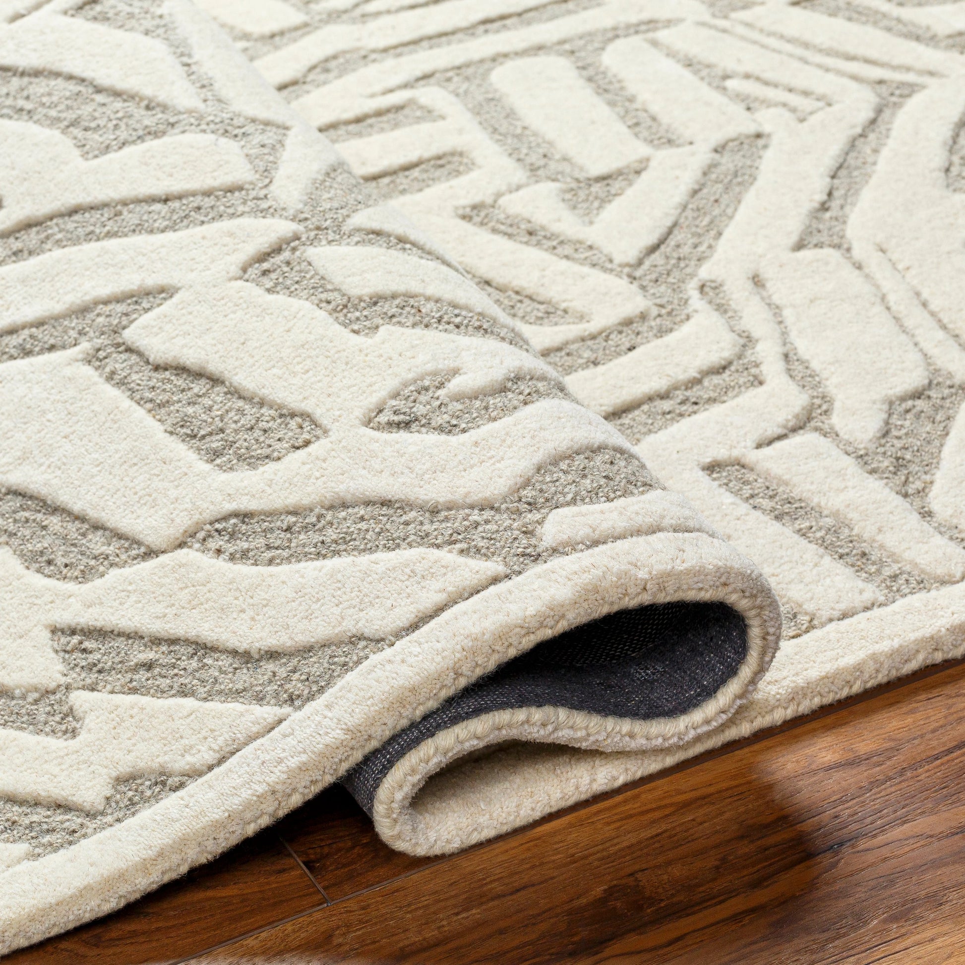 Brook Rug - 31424 by Livabliss in beige, light brown. Made from main: 100% wool in a unique style.