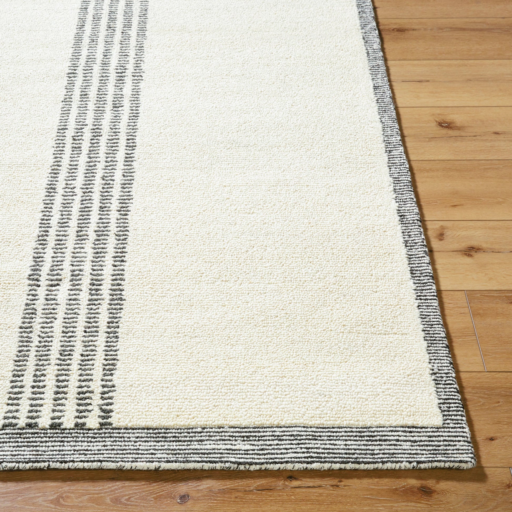 Brook Rug - 10445 by Livabliss. Made from wool in a unique style.