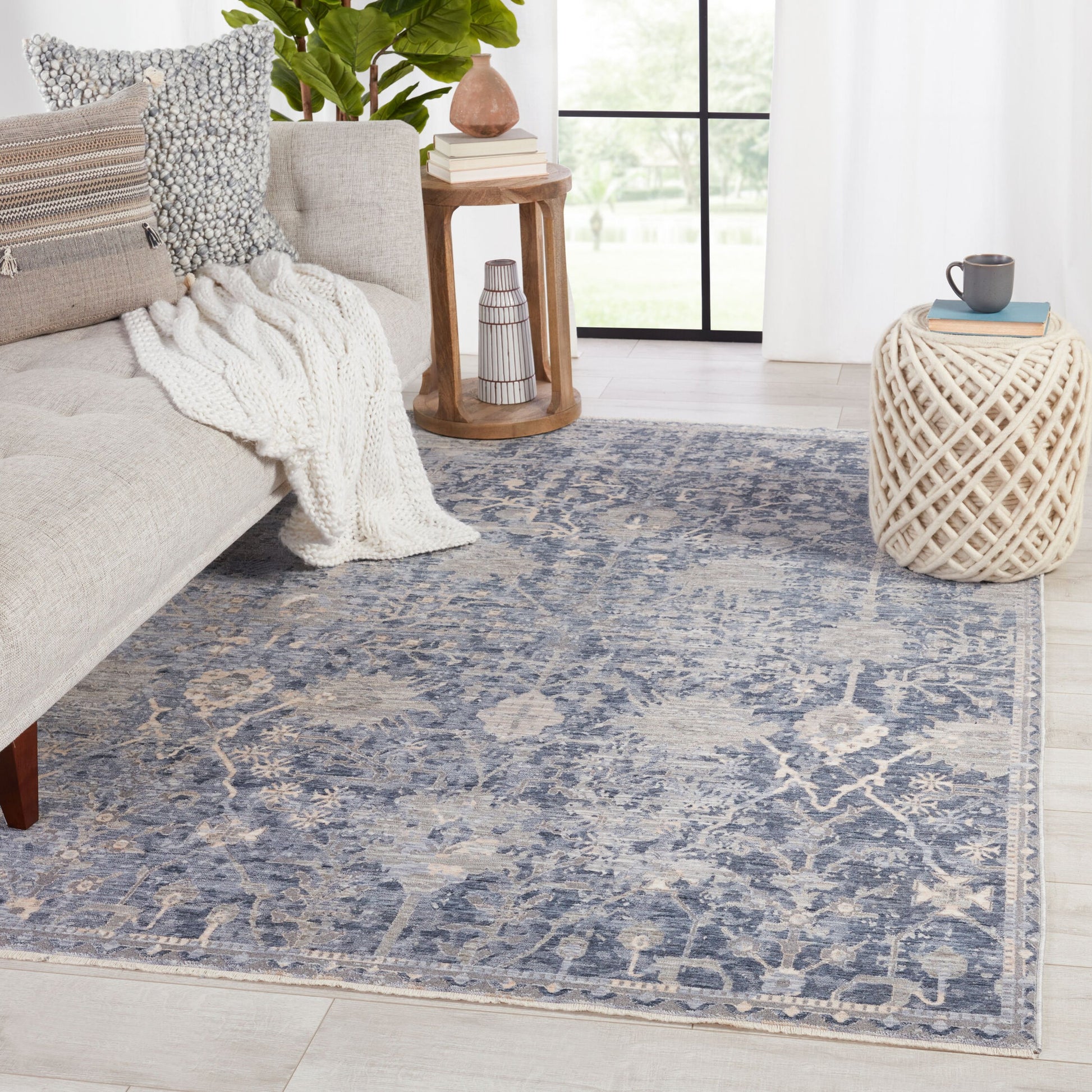 Ballad BLA08 Rug by Jaipur Living. Made from 100% polyester in a unique style.