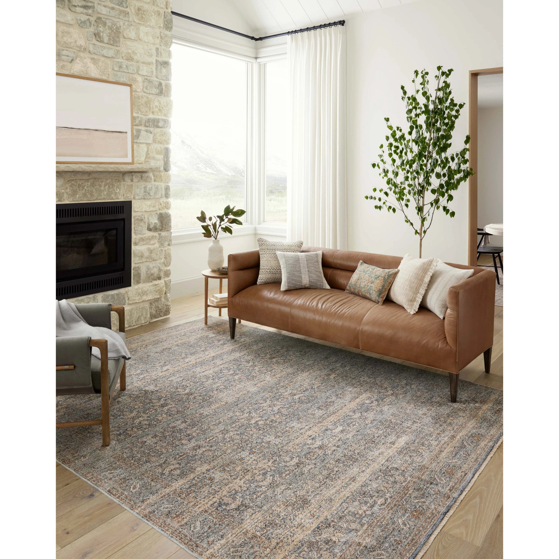 Blake BLA-02 Rug by Angela Rose x Loloi in ocean, mocha. Made from 100% polyester in a unique s