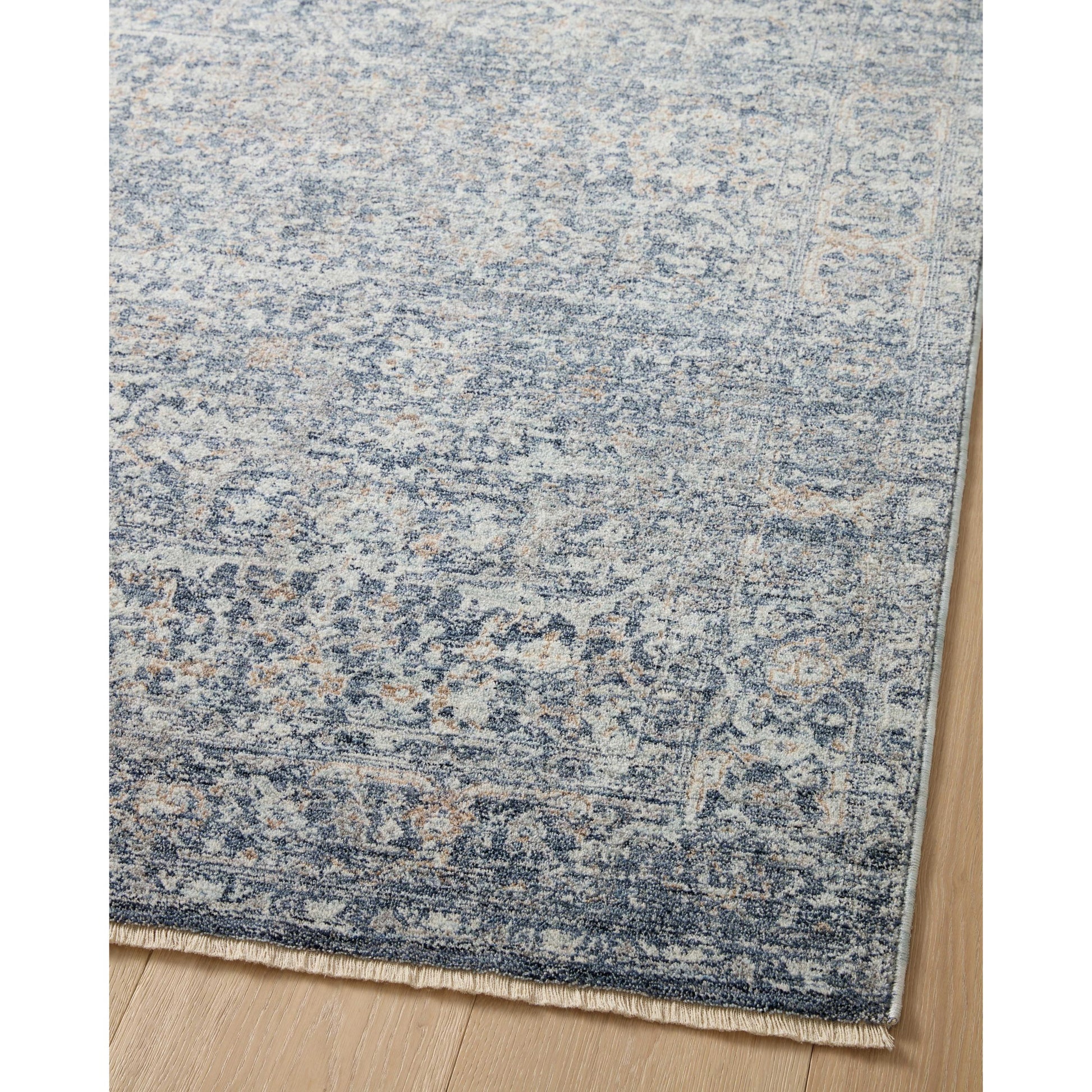 Blake BLA-03 Rug by Angela Rose x Loloi. Made from 100% polyester in a unique style.