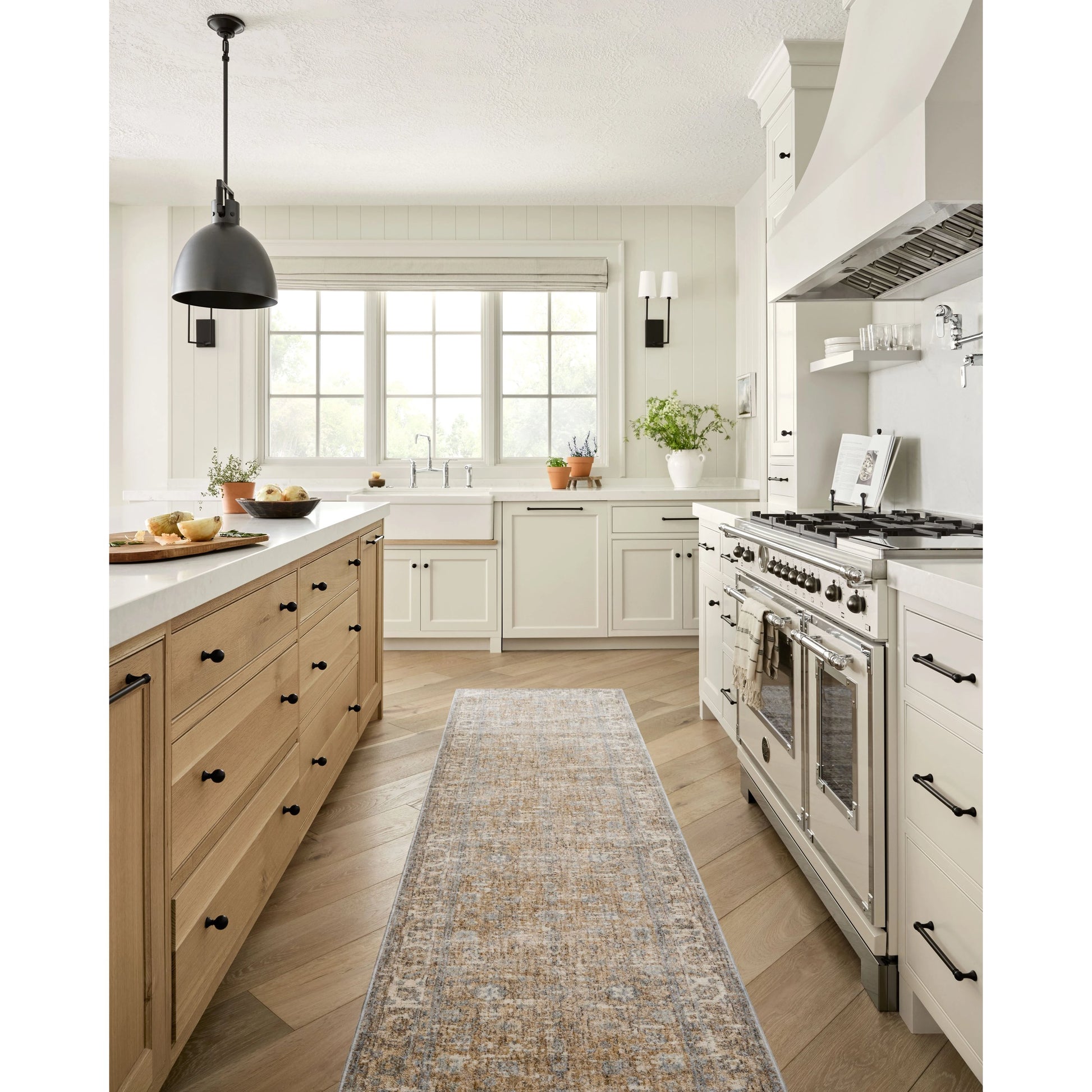 Blake BLA-05 Rug by Angela Rose x Loloi in sand, sky. Made from 100% polyester in a unique style.