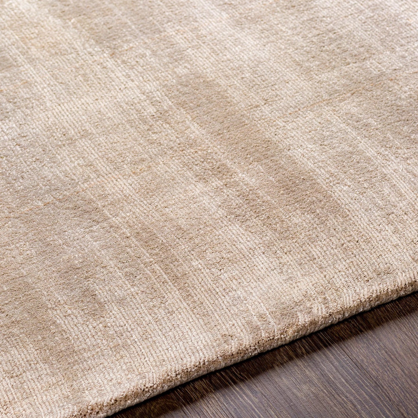 007 47516-20407,47516-20408,47516-20409,47516-22264 | Closeup | Bellagio BLG-1000 Rug by Surya in medium gray. Made from 80% viscose, 20% cotton in a unique style.