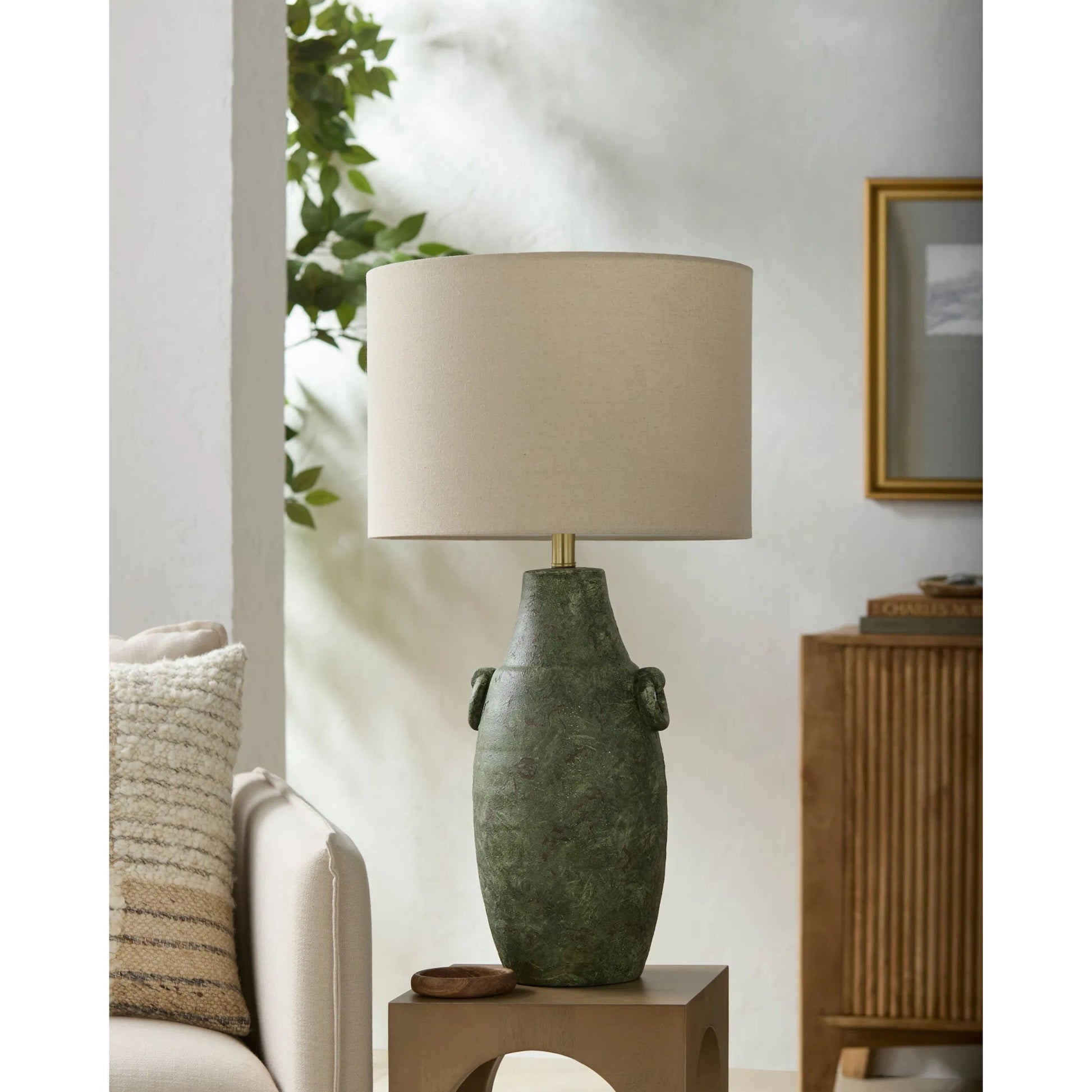 Beraliya Accent Table Lamp by Surya in hand painted. Made from ceramic, linen, polyester, iron in a modern style.