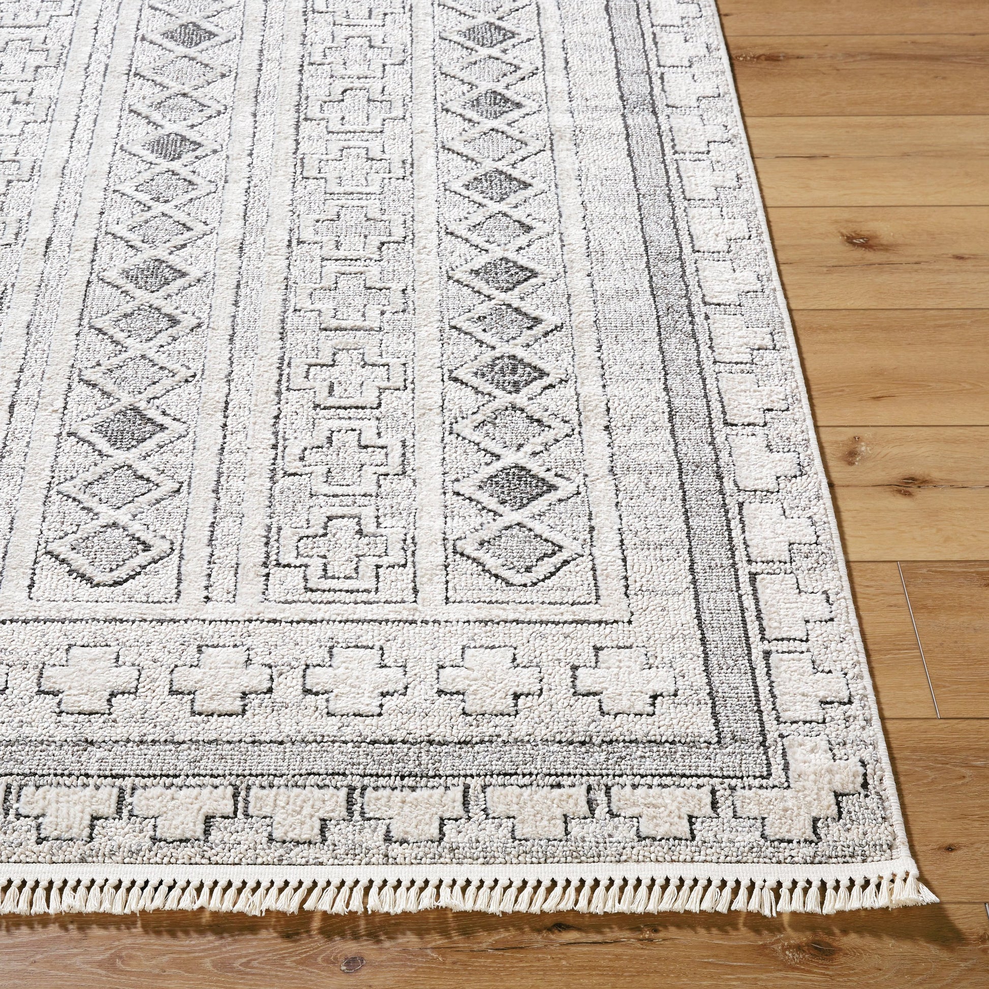 Berlin Rug - 494652 by Livabliss in ivory, black. Made from polypropylene, polyester in a unique style.