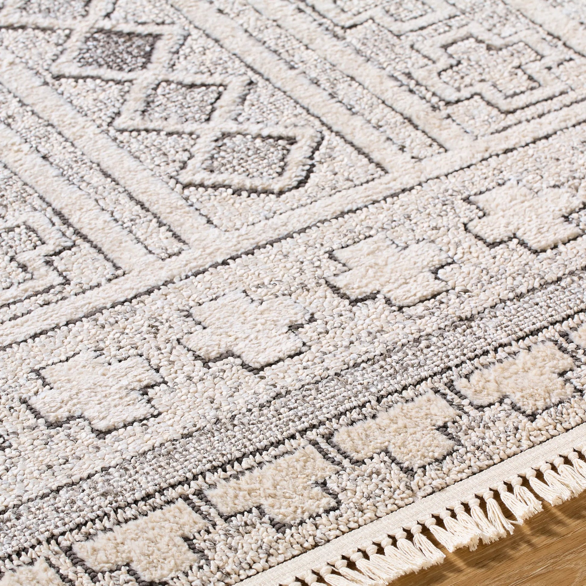 Berlin Rug - 494652 by Livabliss in ivory, black. Made from polypropylene, polyester in a unique style.