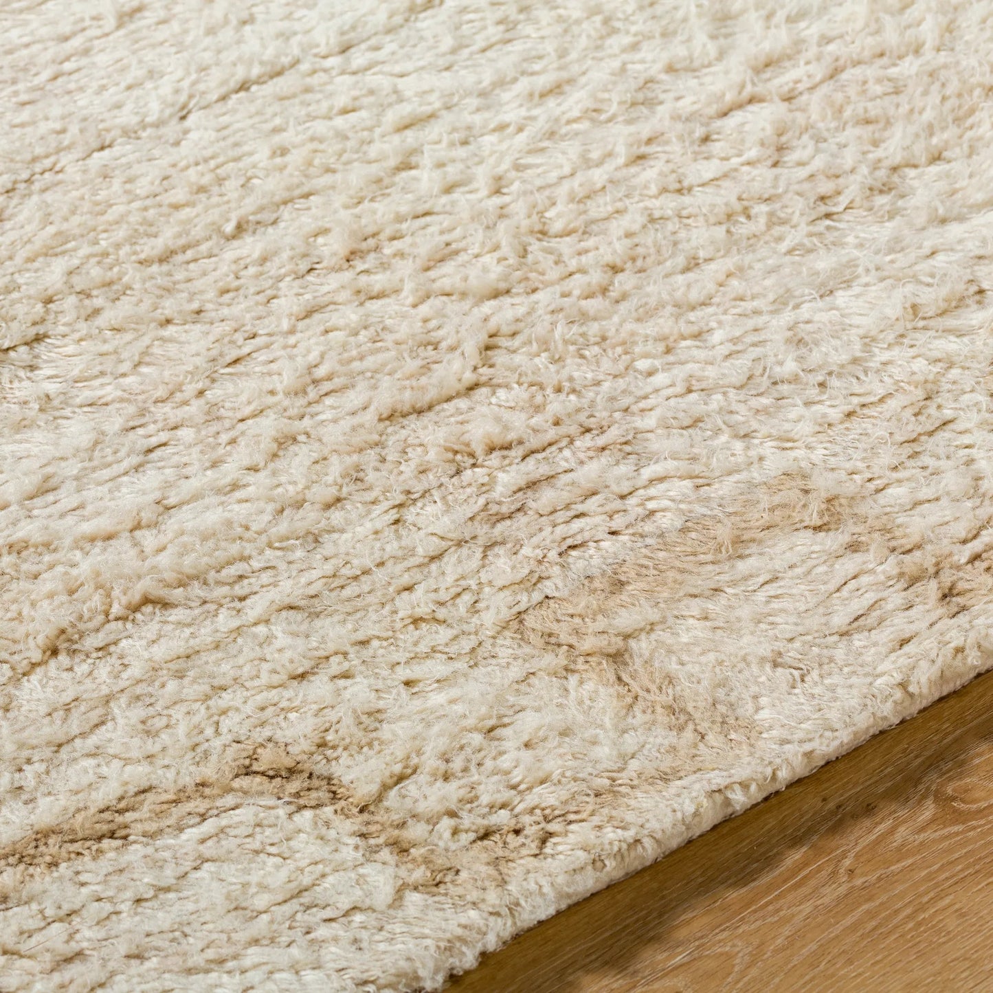 005 SI-2169182,SI-2169183,SI-2169184,SI-2169185,SI-2169186 | Closeup | Beni Moroccan Rug- 538979 by Livabliss in pearl, natural, khaki. Made from wool in a unique style.