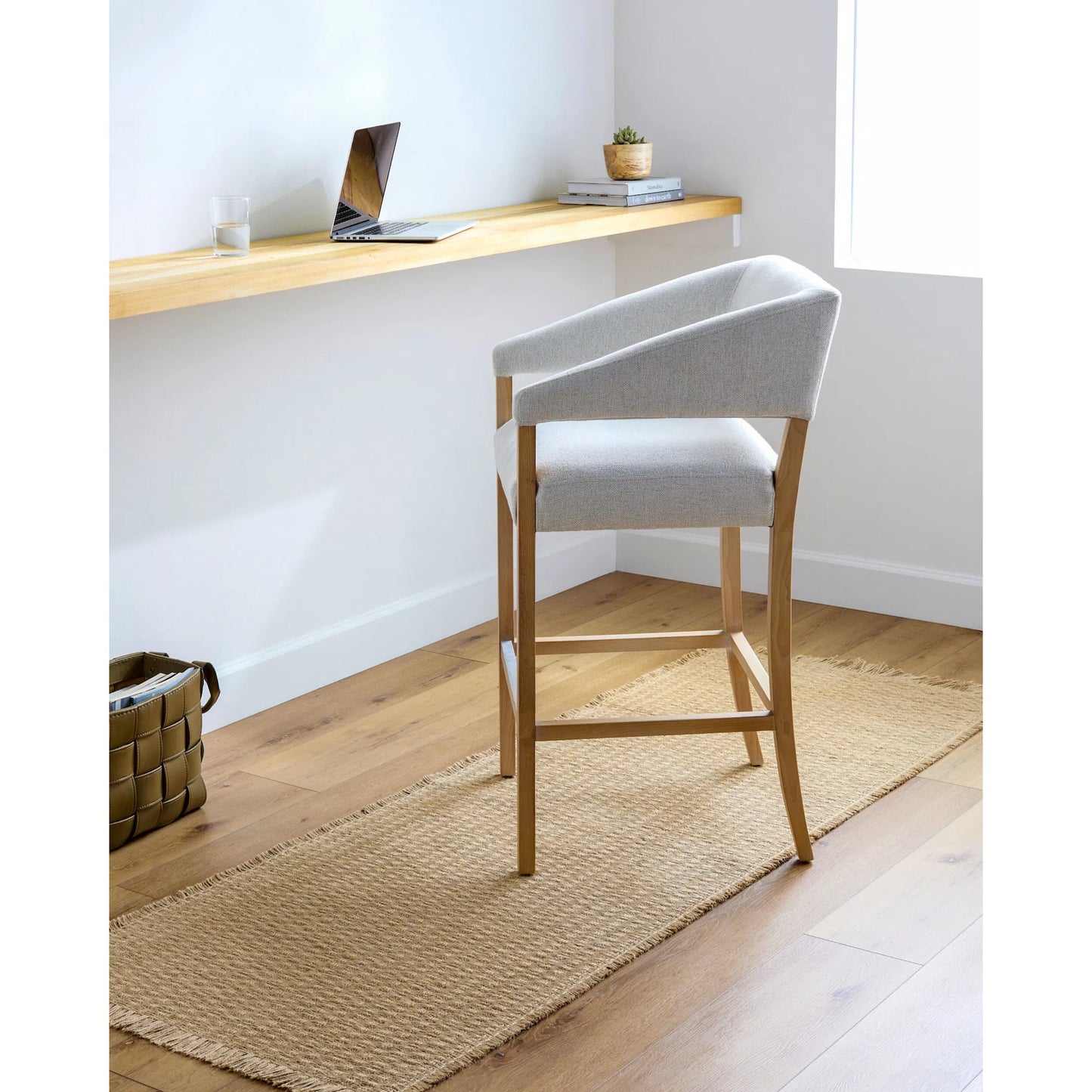 011 SI-2052447 | Lifestyle | Kimi Rug - 490475 by Becki Owens x Livabliss in light brown. Made from face: 100% jute, warp: 100% jute in a unique style.
