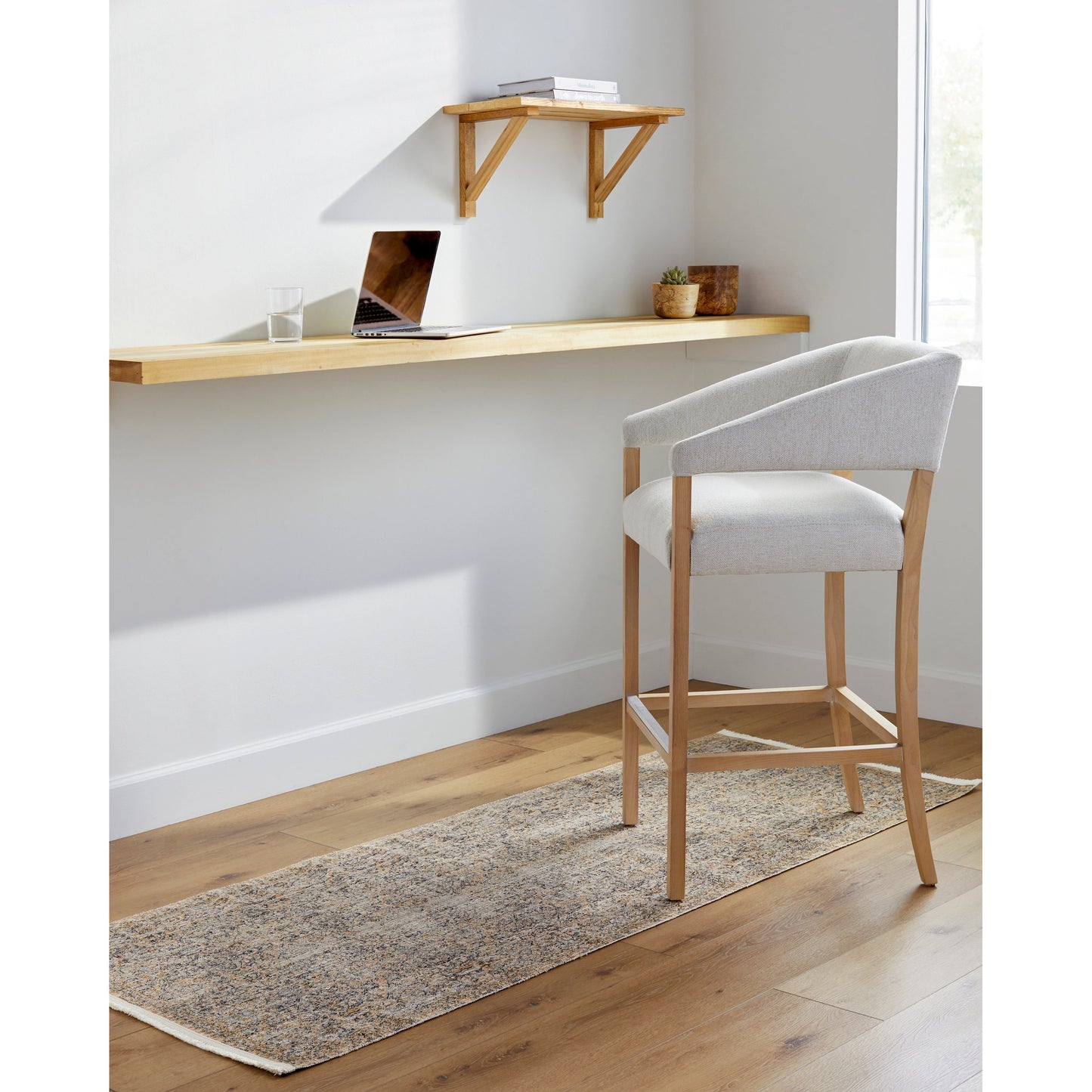 022 SI-2052427 | Lifestyle | Margaret Rug - 490263 by Becki Owens x Livabliss. Made from face: 100% polyester, warp: 100% polypropylene in a unique style.