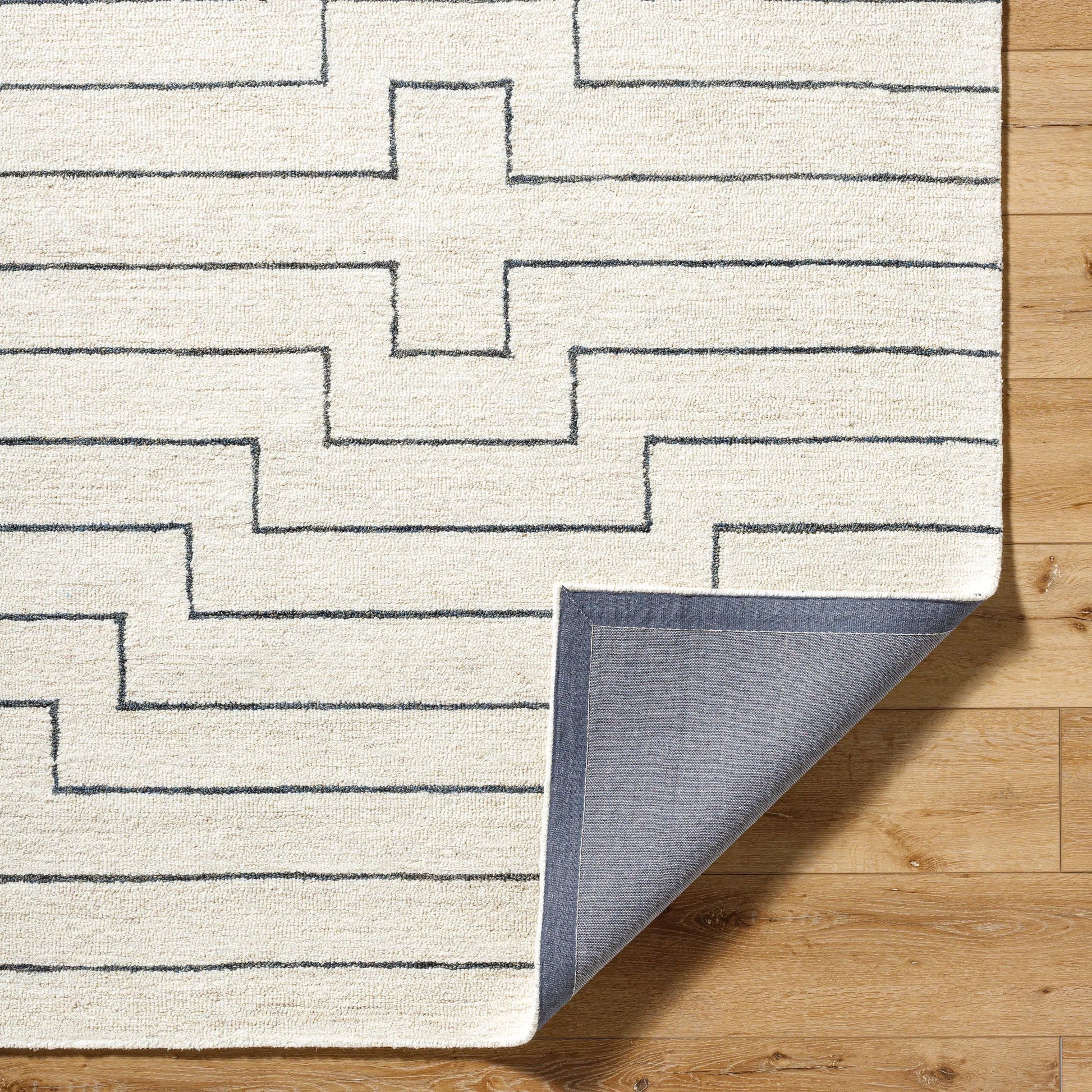 Bournemouth Rug - 531064 by Livabliss in off-white. Made from wool in a unique style.