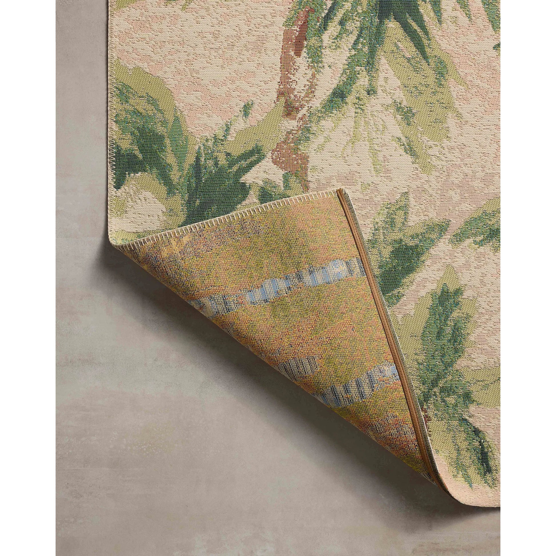 Botanical BOT-04 Rug by Loloi. Made from polypropylene / polyester in a unique style.